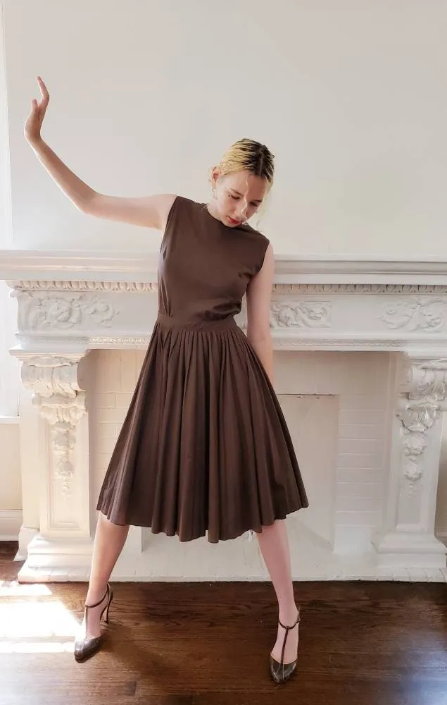 1950s Brown Cotton Midi Length Sun Dress / 50s Sleeveless Dress Full Pleated Skirt / M / Avalon