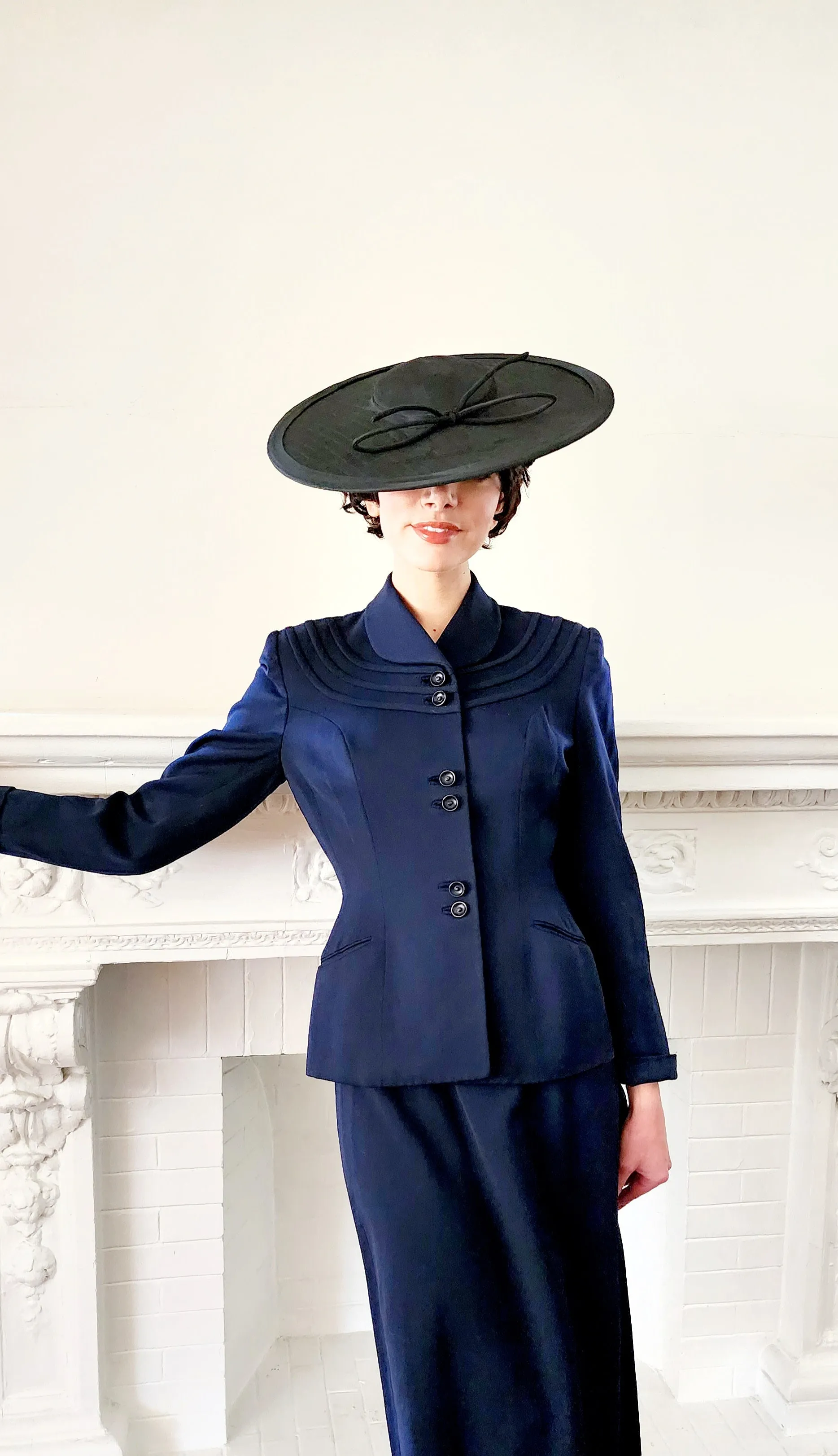 1950s Navy Blue Wool Skirt Suit Fitted Blazer w/ Accent Seaming Small by Leeds