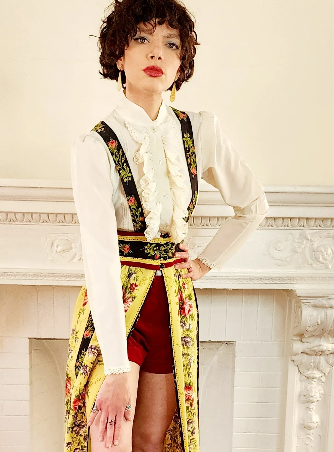 1970s Boho Ensemble of Shirt, Hot Pants-Shorts and Split Front Skirt by New Dimension/S