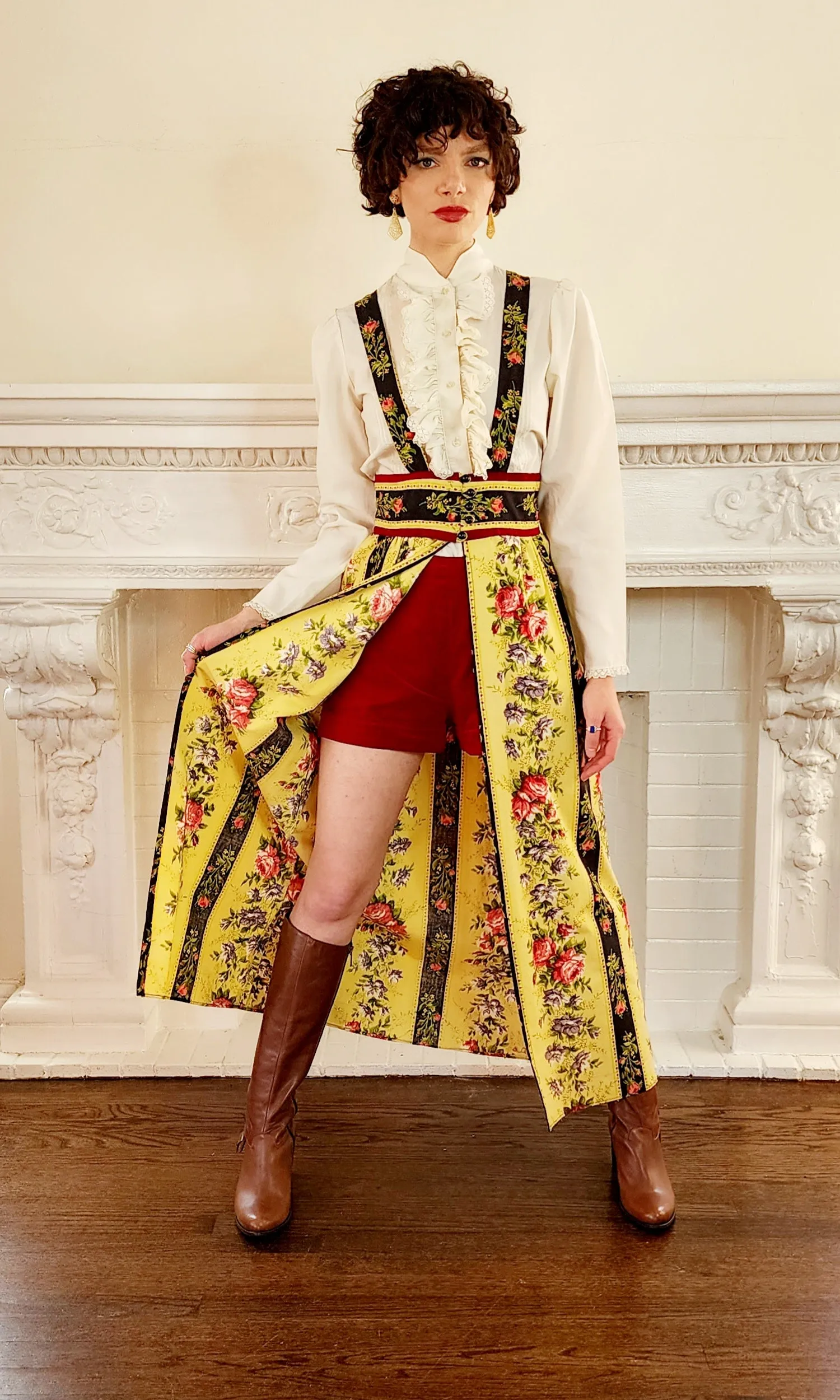 1970s Boho Ensemble of Shirt, Hot Pants-Shorts and Split Front Skirt by New Dimension/S