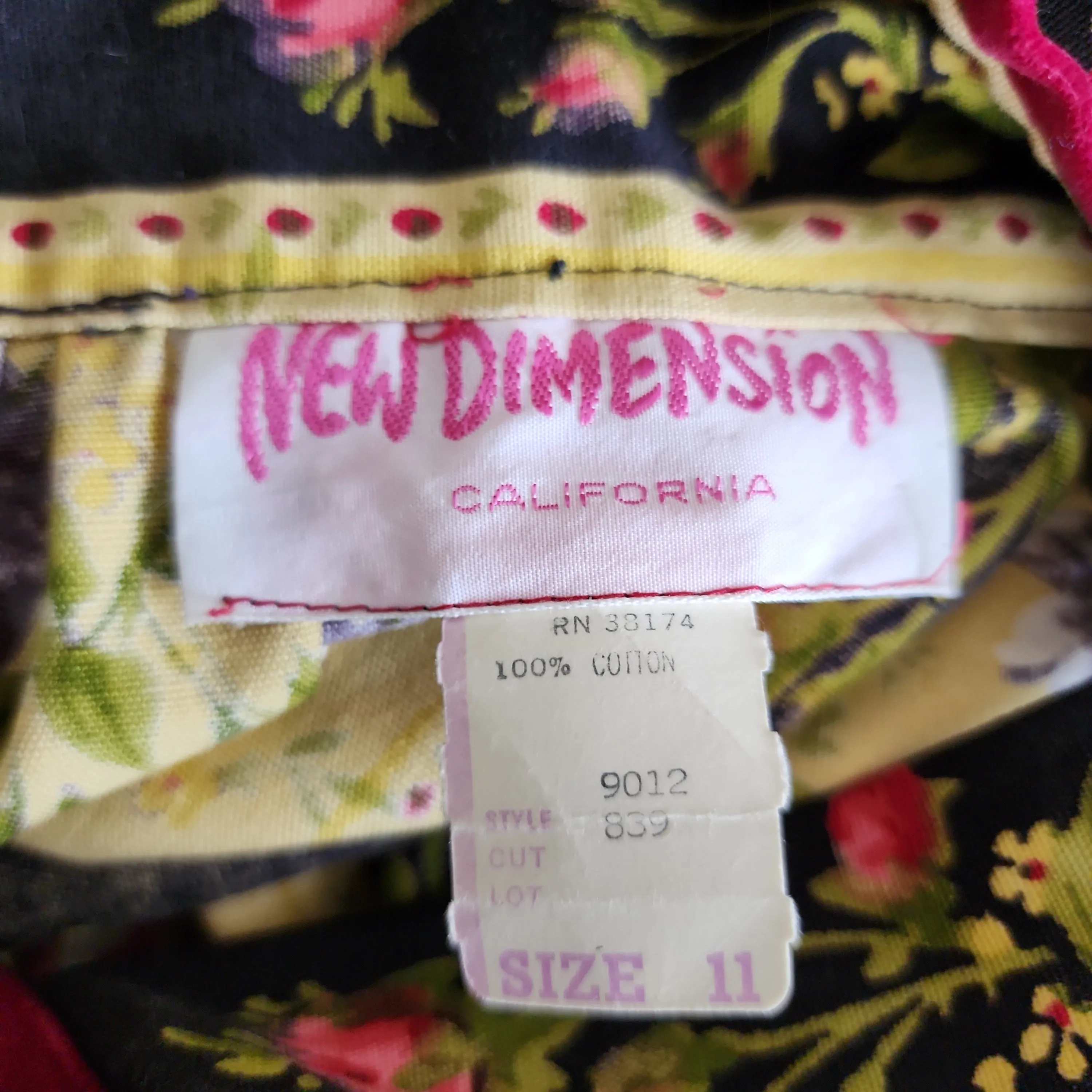 1970s Boho Ensemble of Shirt, Hot Pants-Shorts and Split Front Skirt by New Dimension/S