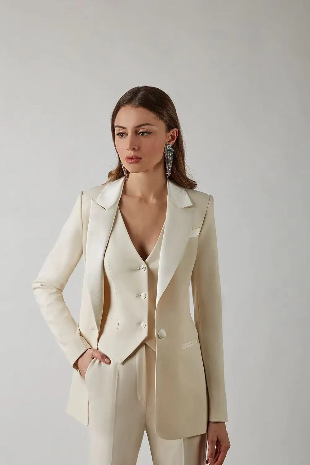 3 Pieces Single Buttons Peak Lapel Women Suit (Blazer vest Pants)