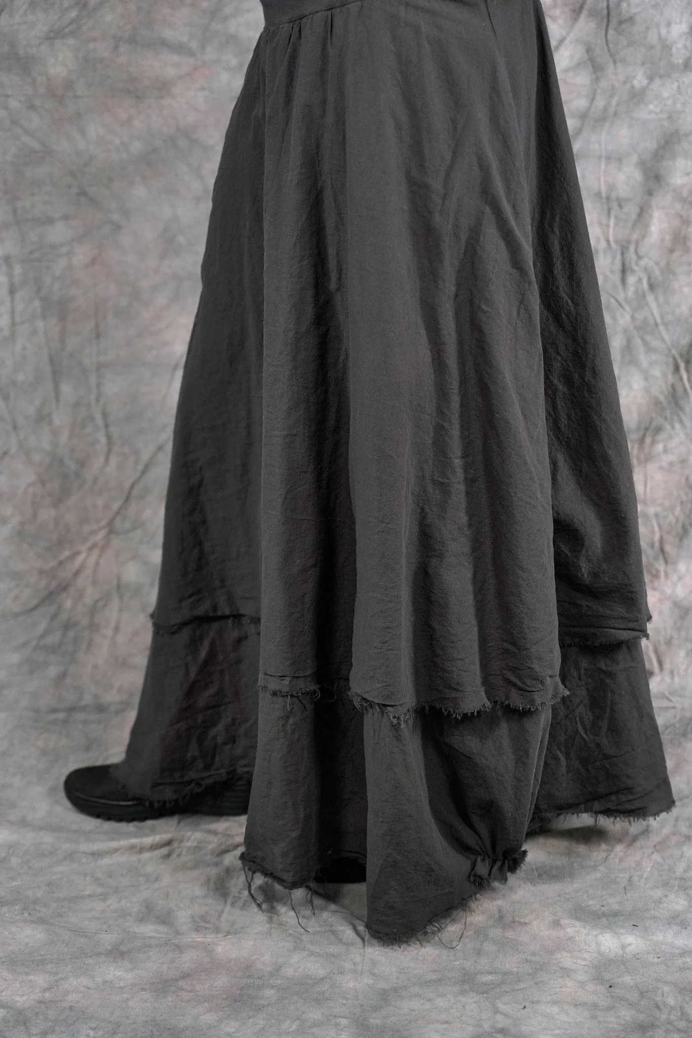 4186-2 Silhouette Skirt Faded Iron