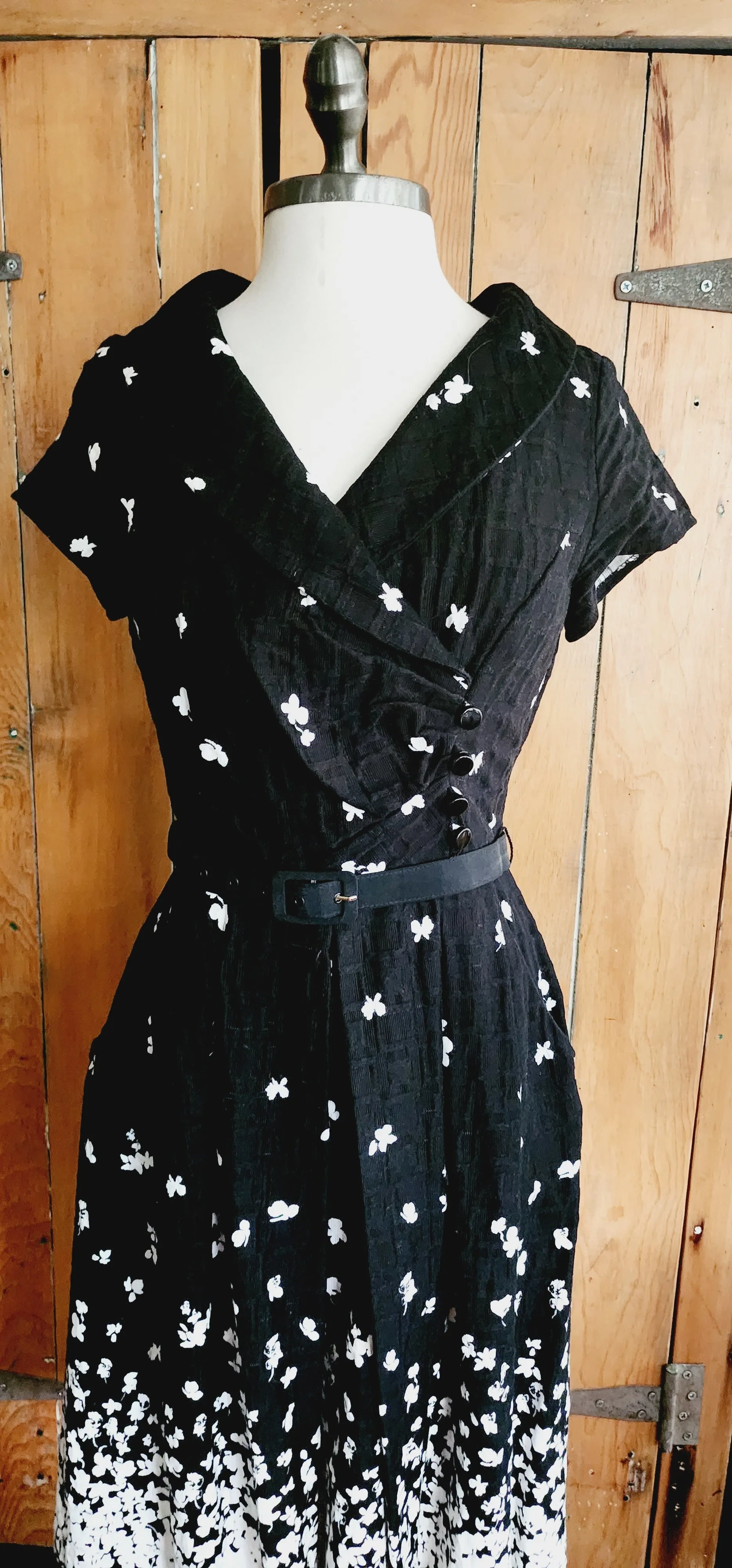 90s Does 50s Dress Black w/White Floral Print Julian Taylor