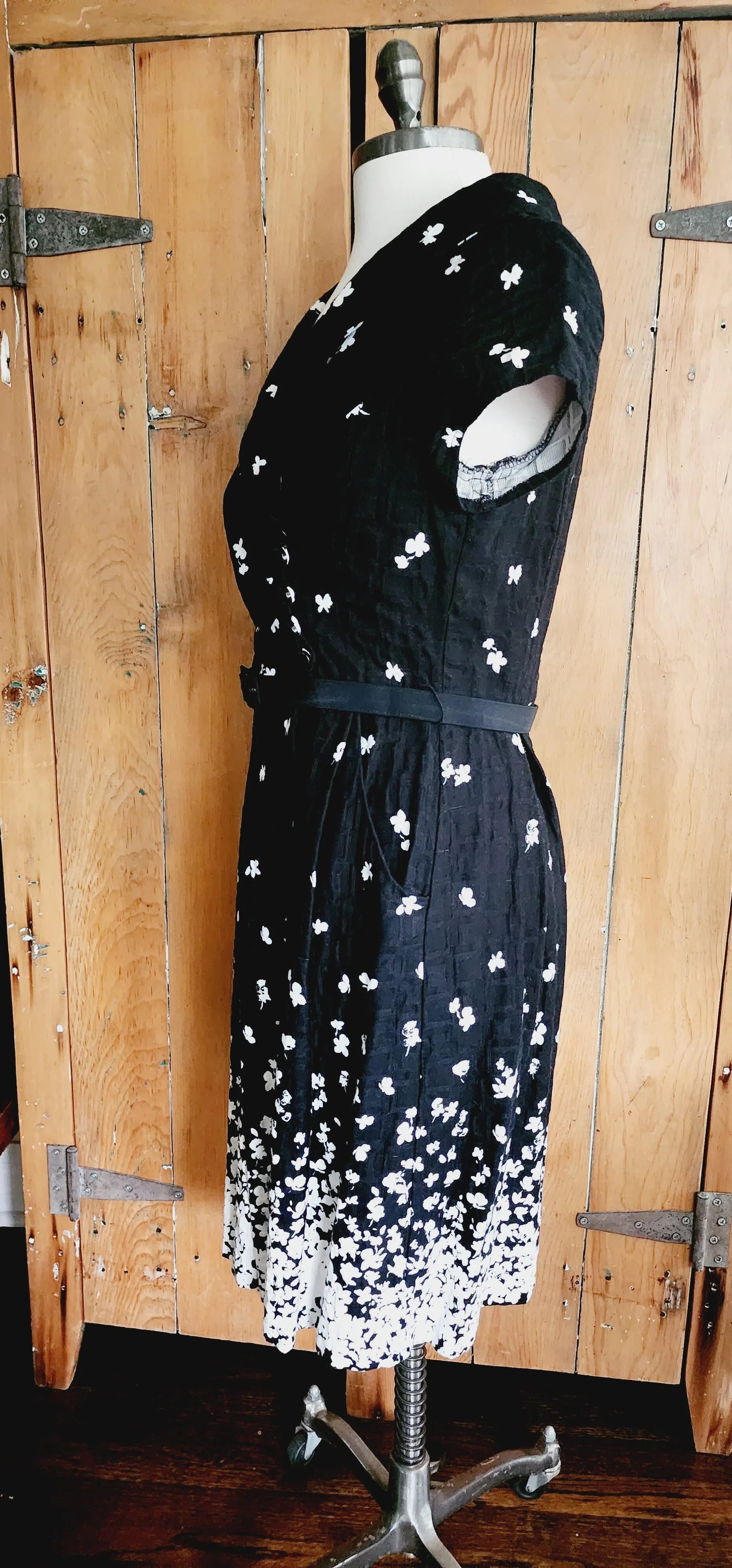 90s Does 50s Dress Black w/White Floral Print Julian Taylor