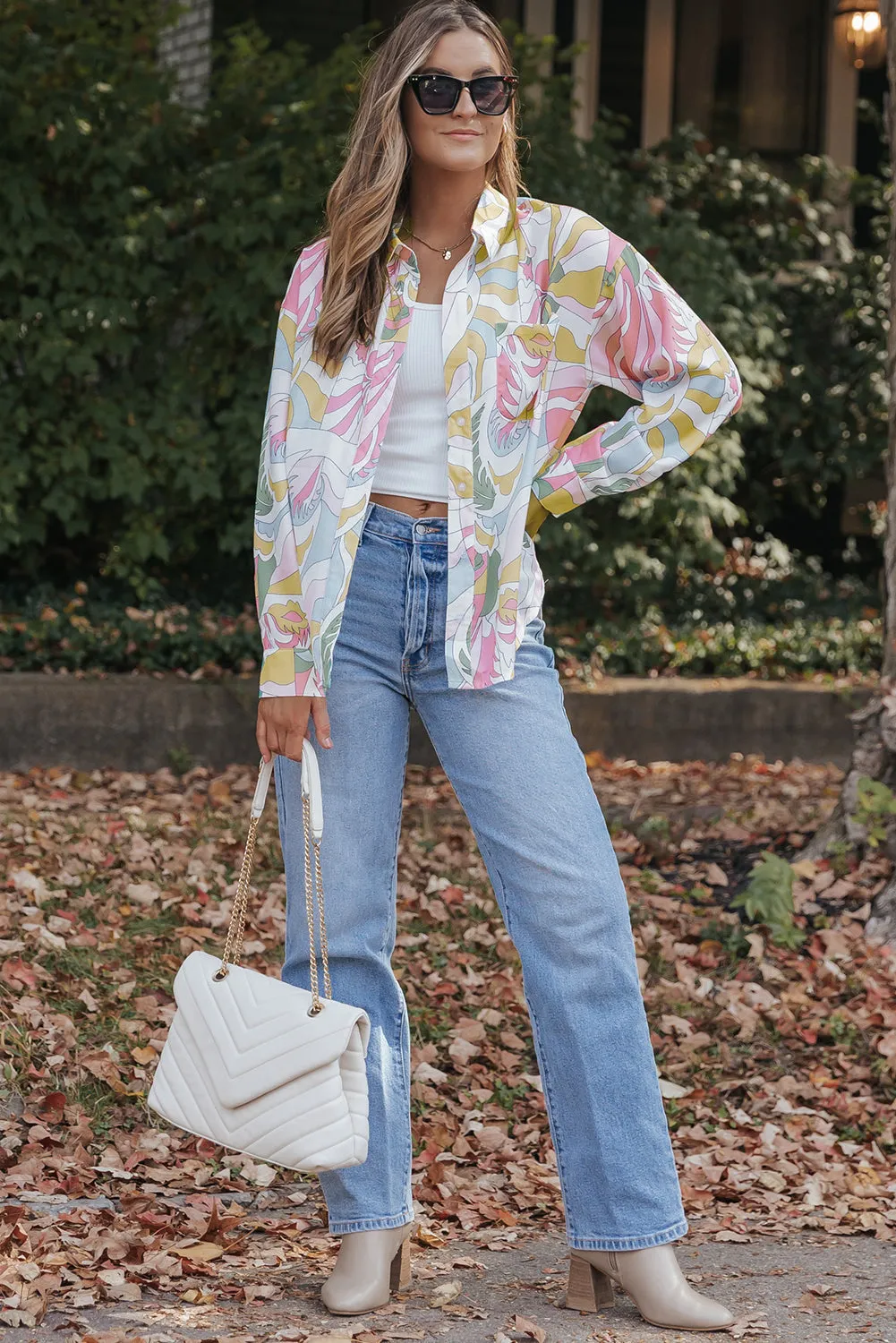 Abstract Turn-Down Collar Loose Shirt