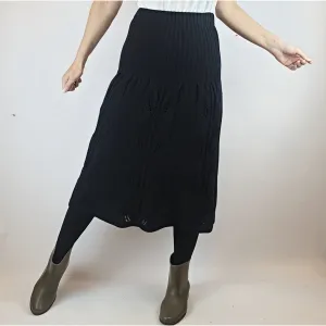 Alpha 60 pre-owned black merino wool mix knit skirt with knitted patterns size XS (best fits size 8)