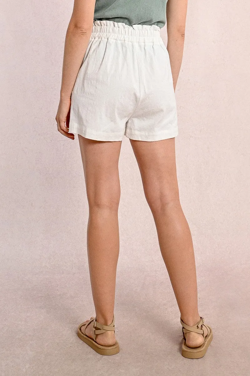 BELTED FLUID SHORTS