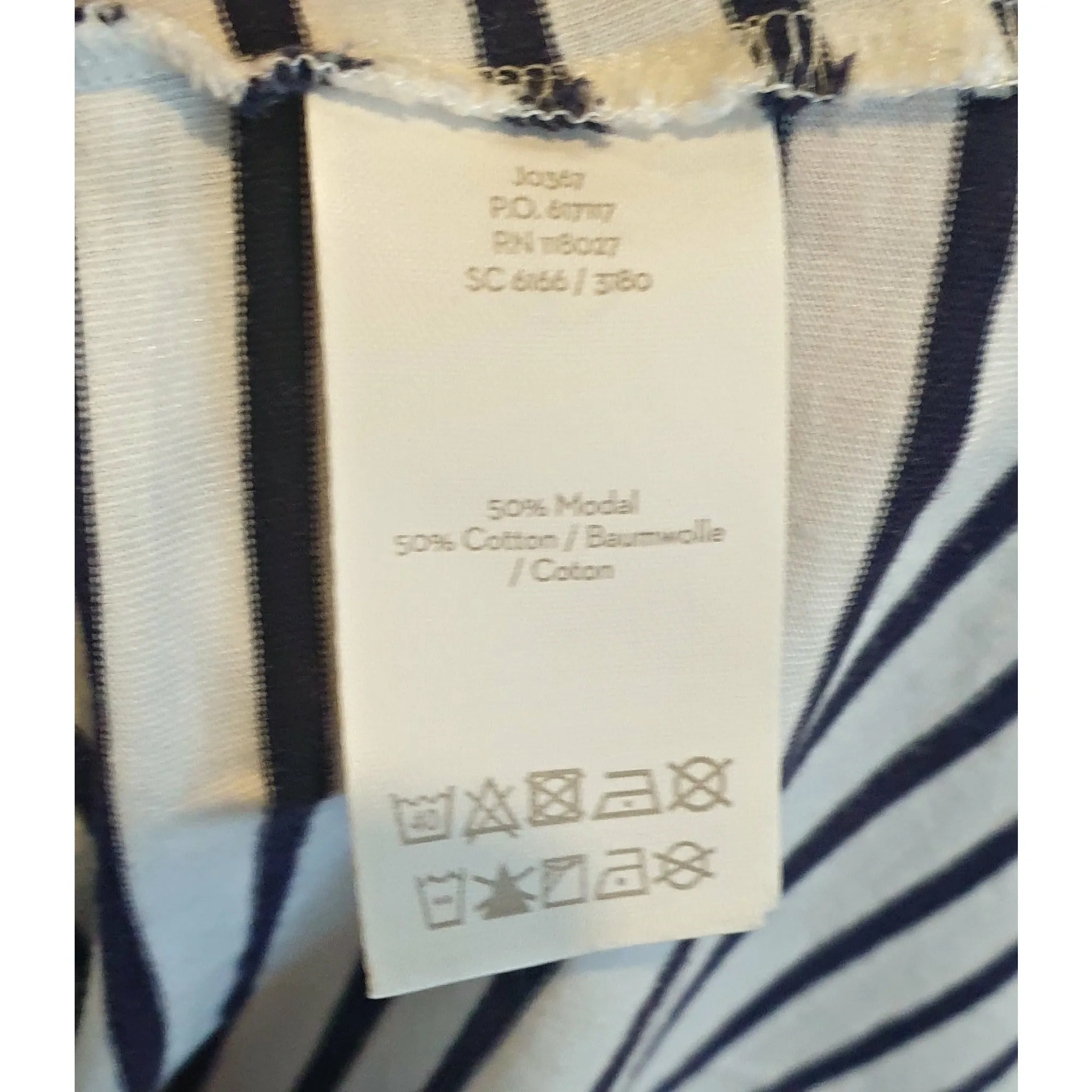Boden navy and white striped tee shirt top size XS (best fits 6-8)
