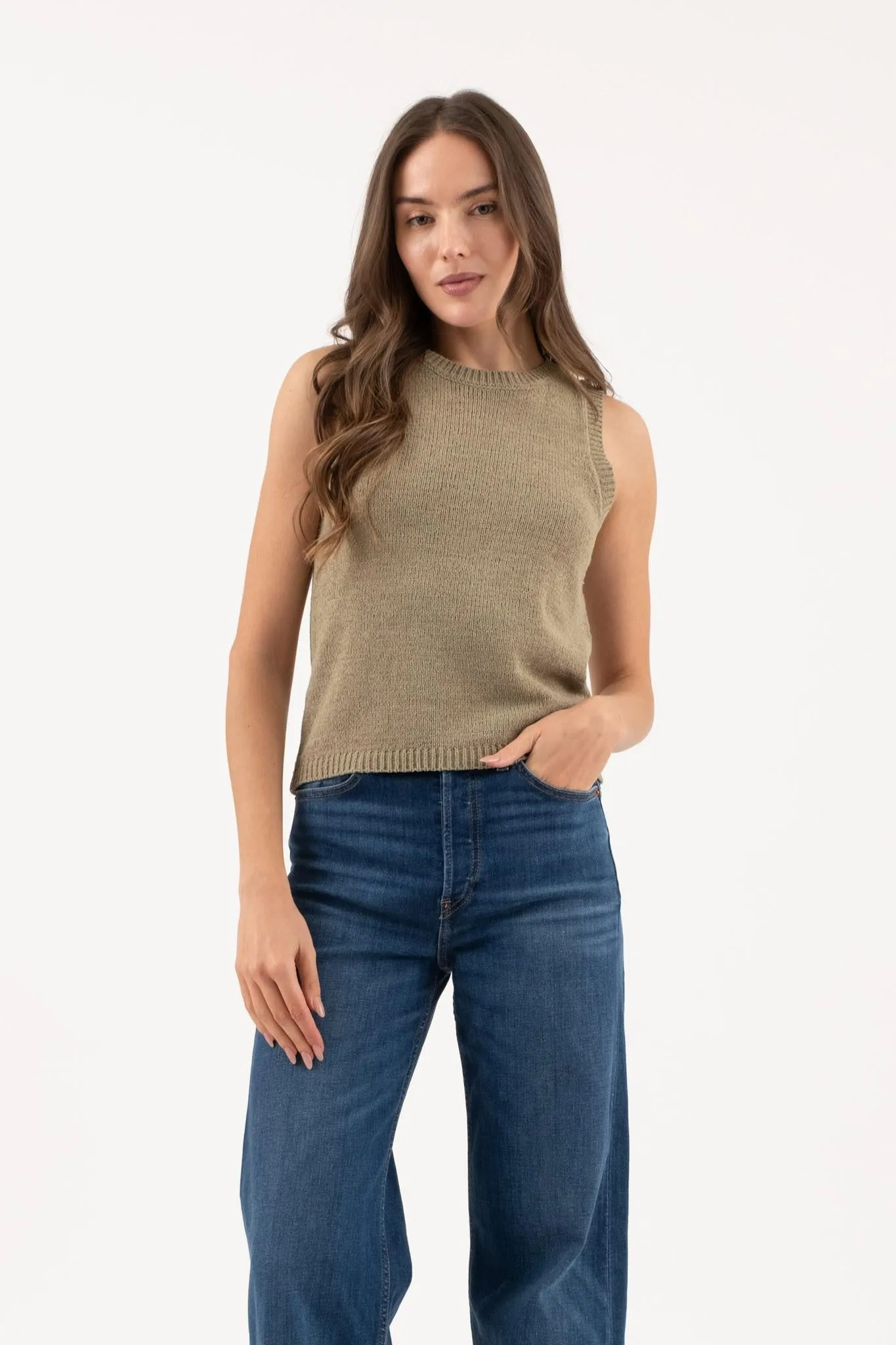 Crew Neck Sleeveless Knit Pullover Sweater