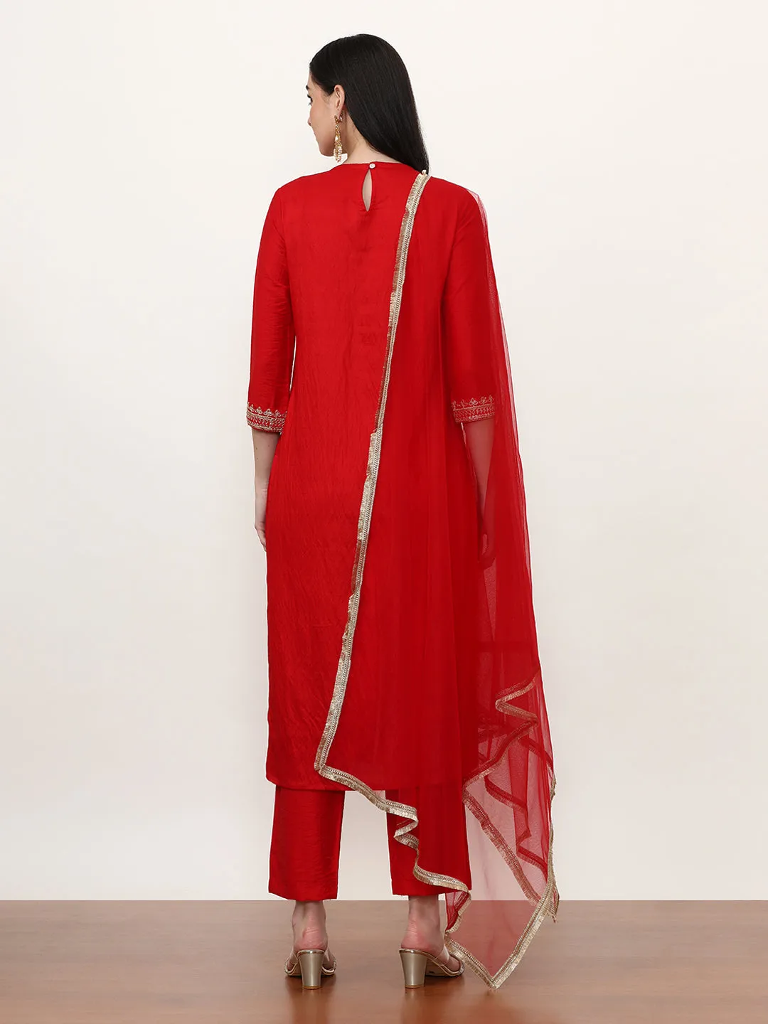 Embroidered Silk Blend Solid Kurta Sets With Net Dupatta