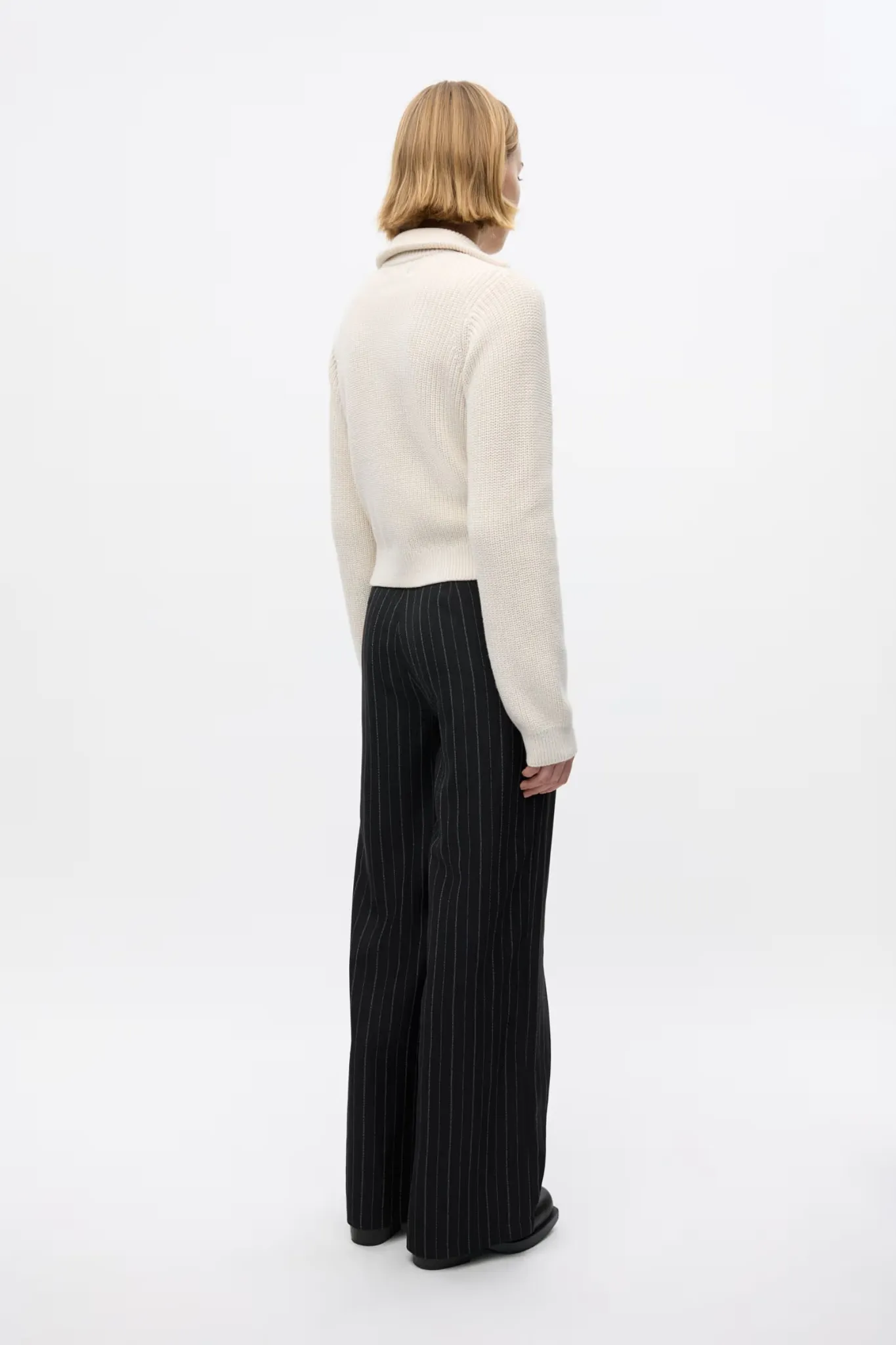 ENTAM PANTS - BLACK PINSTRIPE