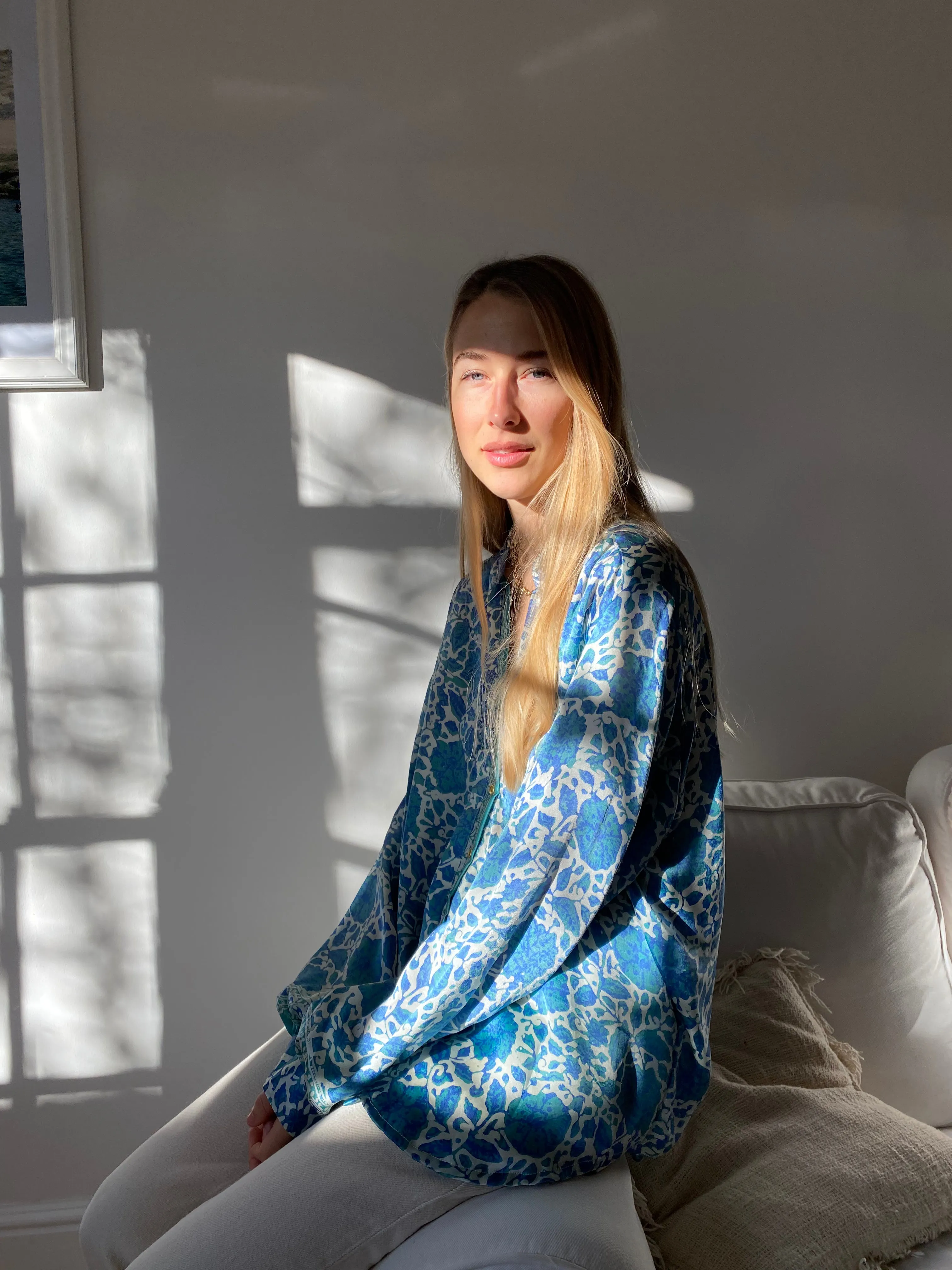 HOTEL The Fleurs Silk Blouse in Sky