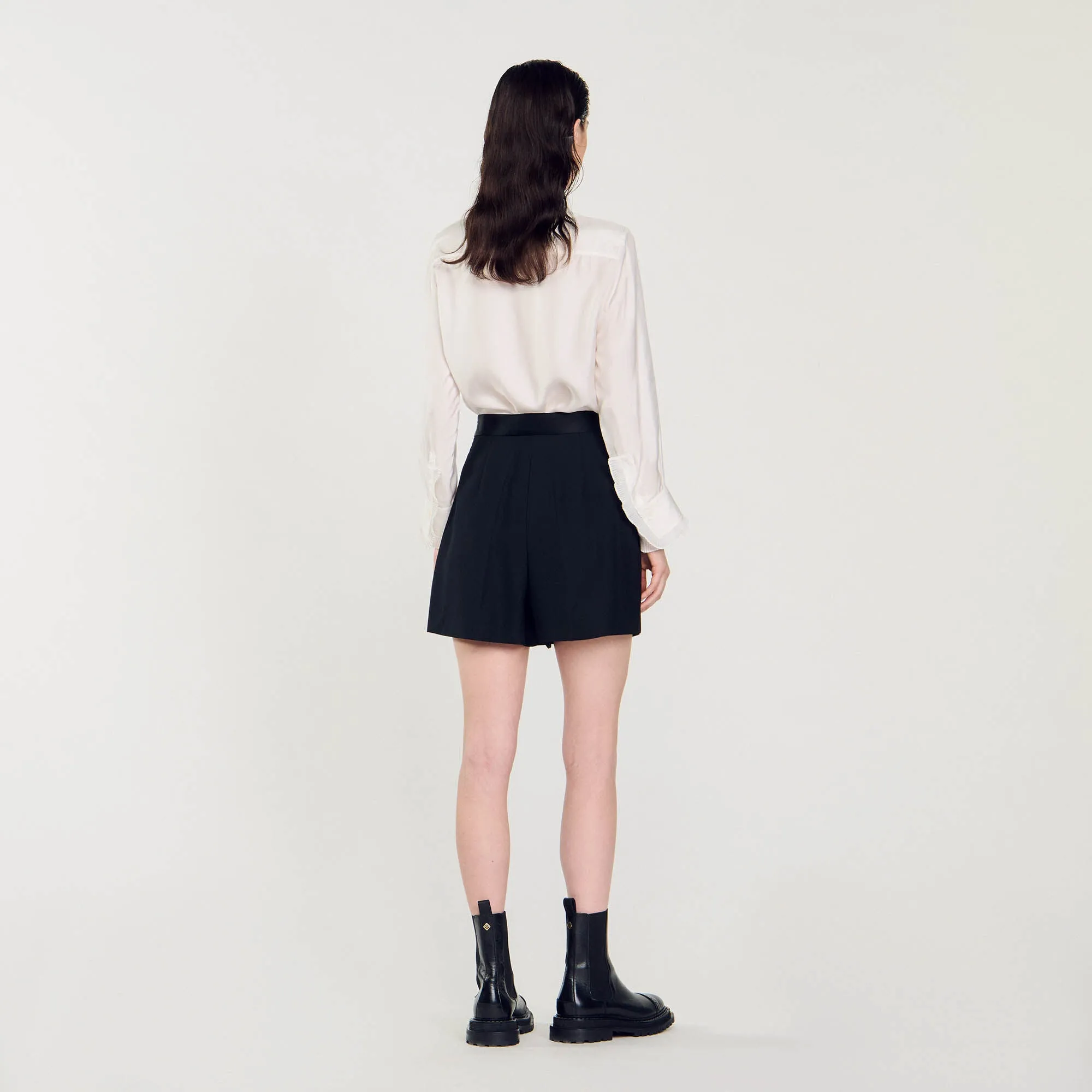 Hugo High-Waisted Shorts With Buttons Black