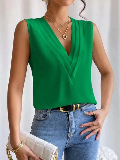 Isla - elegant sleeveless blouse