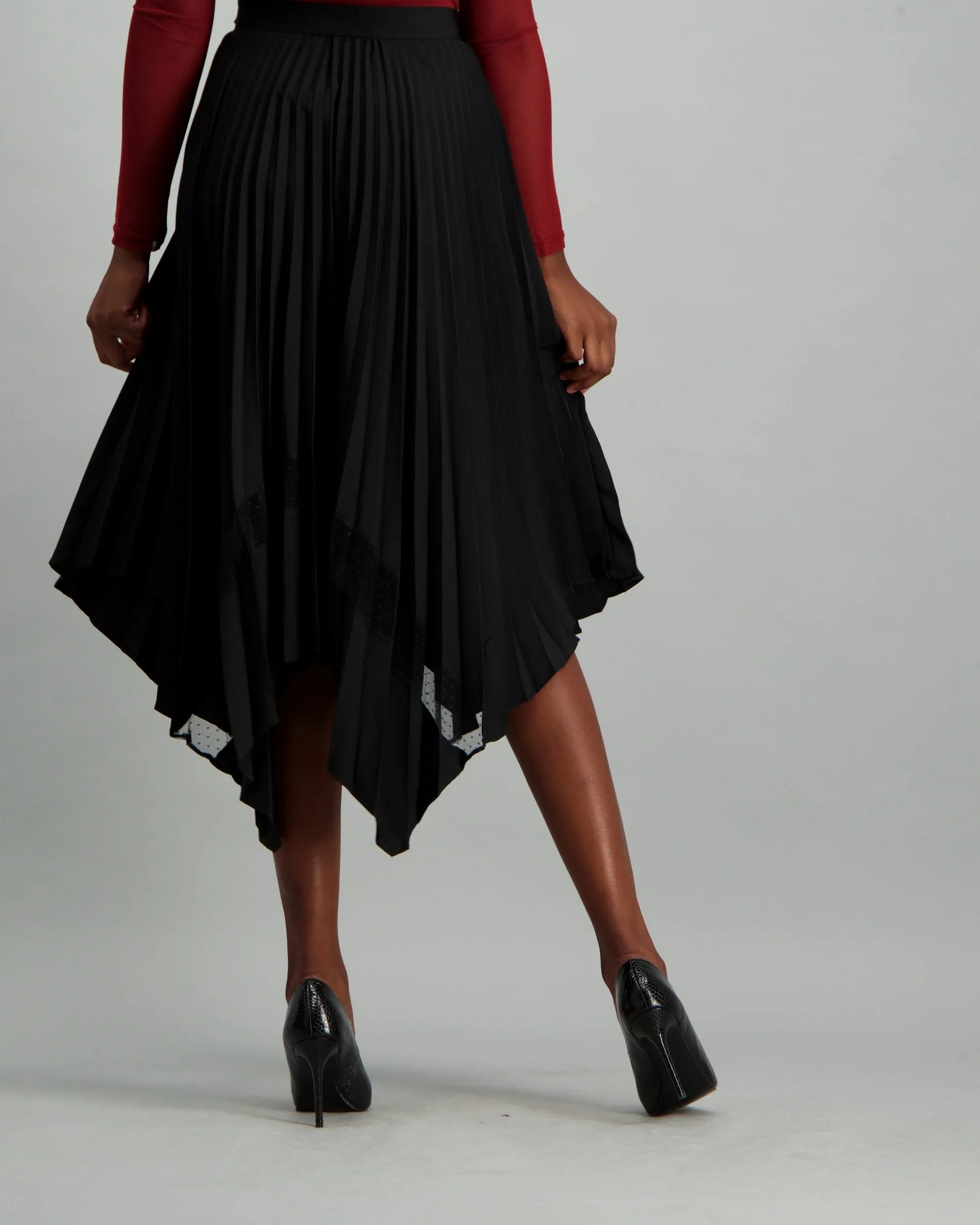 Ladies Pleated Skirt with Dobby Mesh Inset - Black