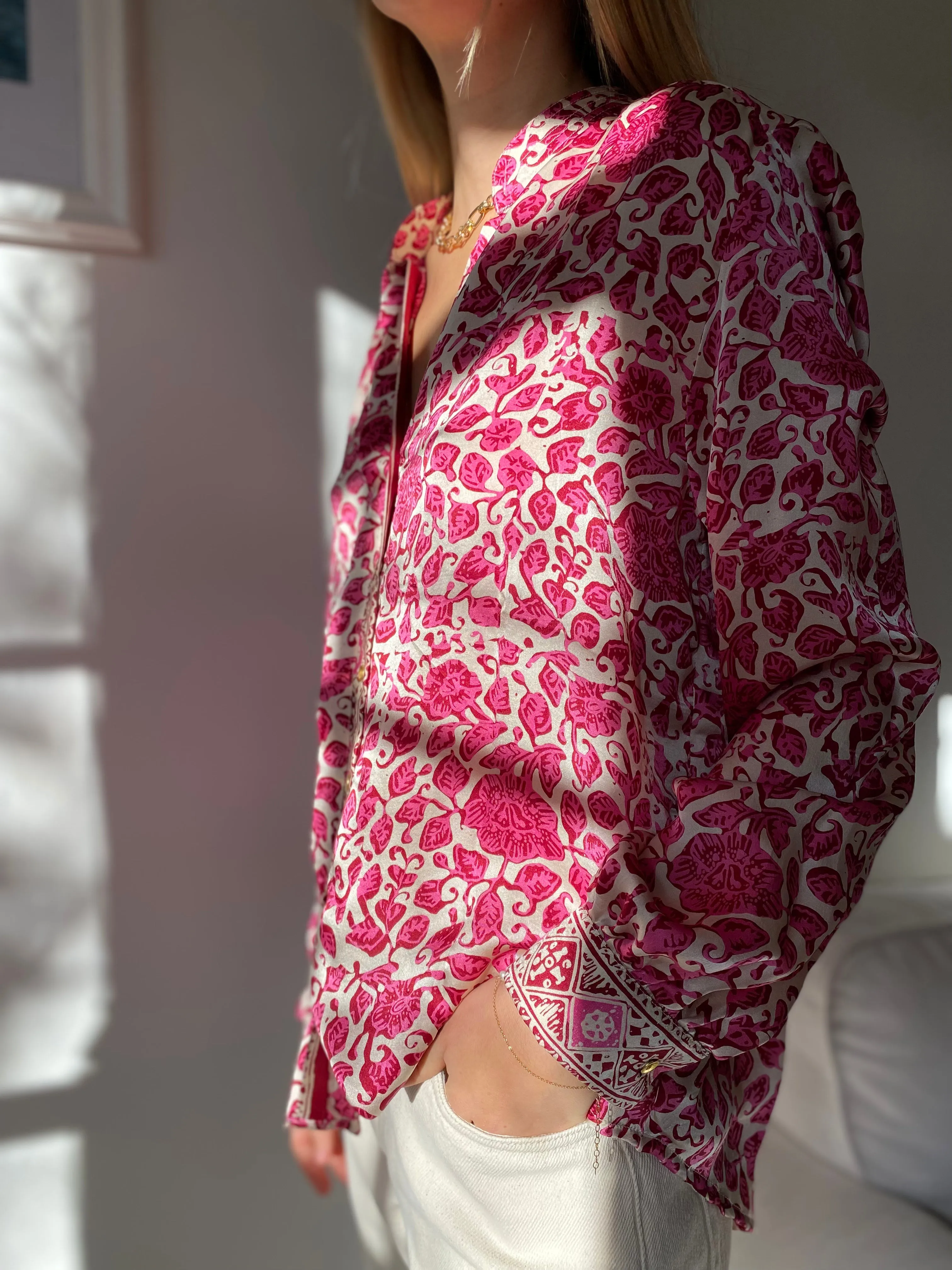 Les Fleurs Silk Blouse in Cherry Blossom