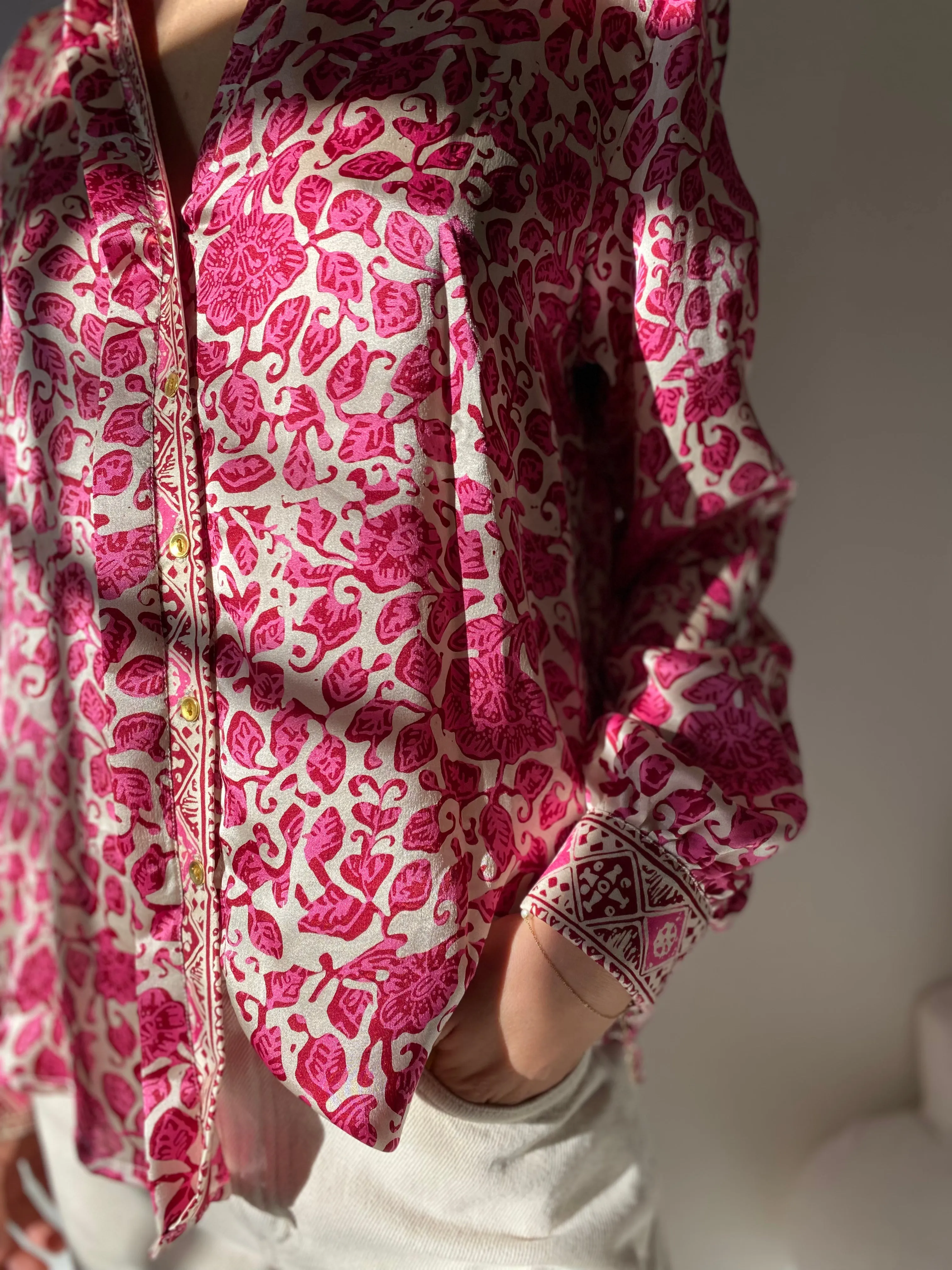Les Fleurs Silk Blouse in Cherry Blossom