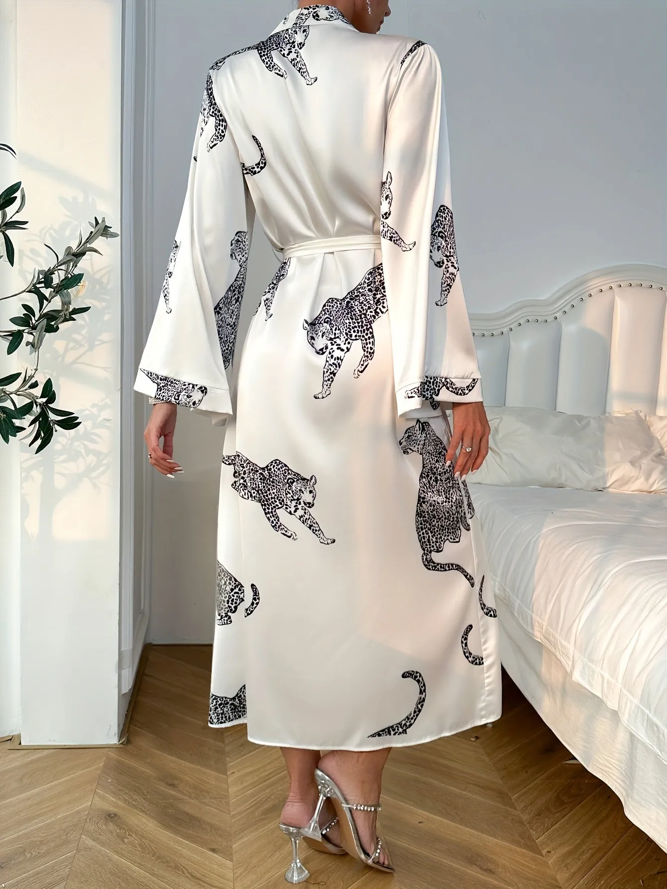 Luxurious Leopard Print Satin Long Sleeve Longline Night Robe for Women - Elegant Sleepwear & Dresses with Belt - Soft, Comfortable, and Cozy Fall Fashion Must-Have