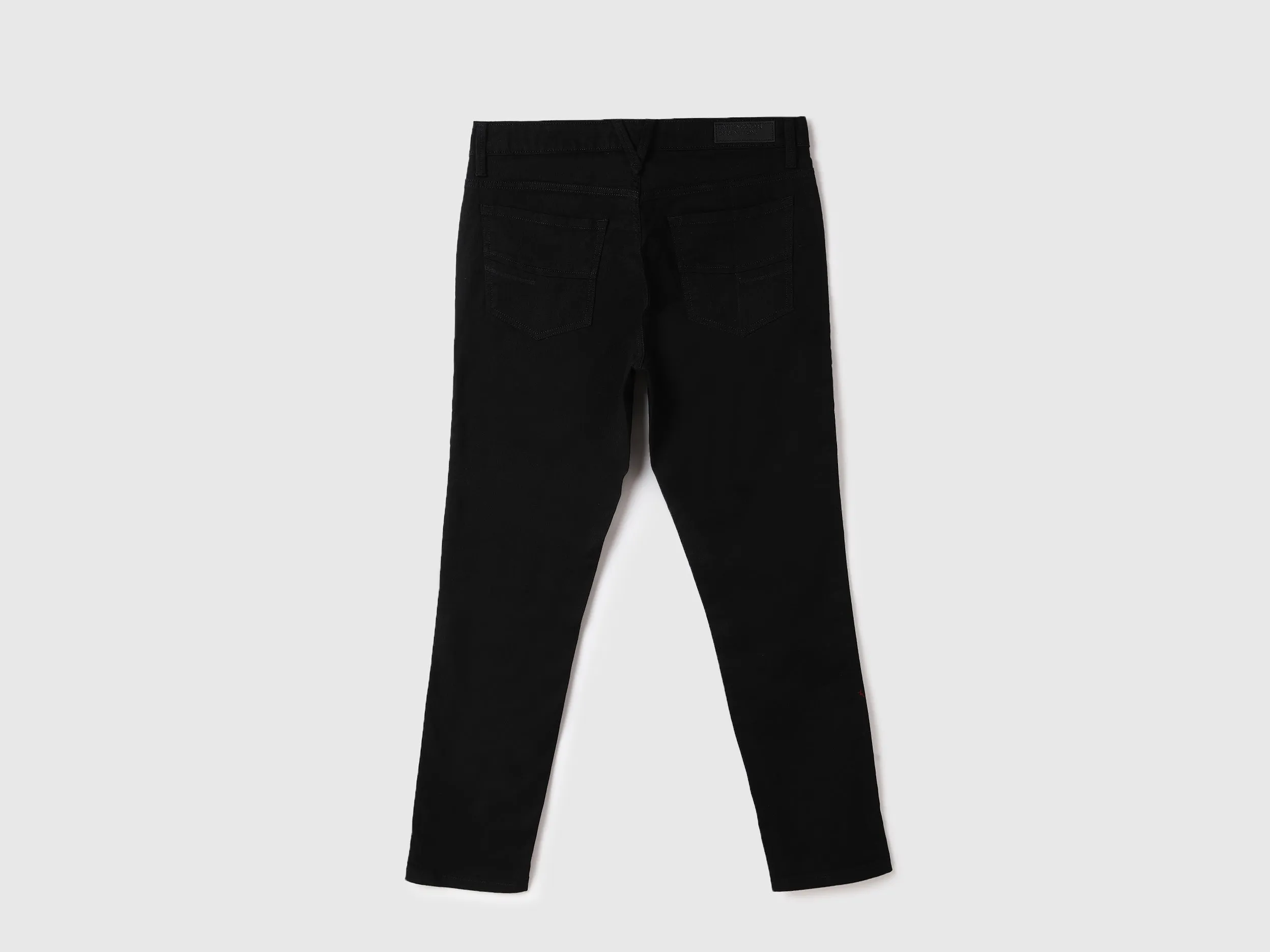 Men Solid Skinny Fit Jeans