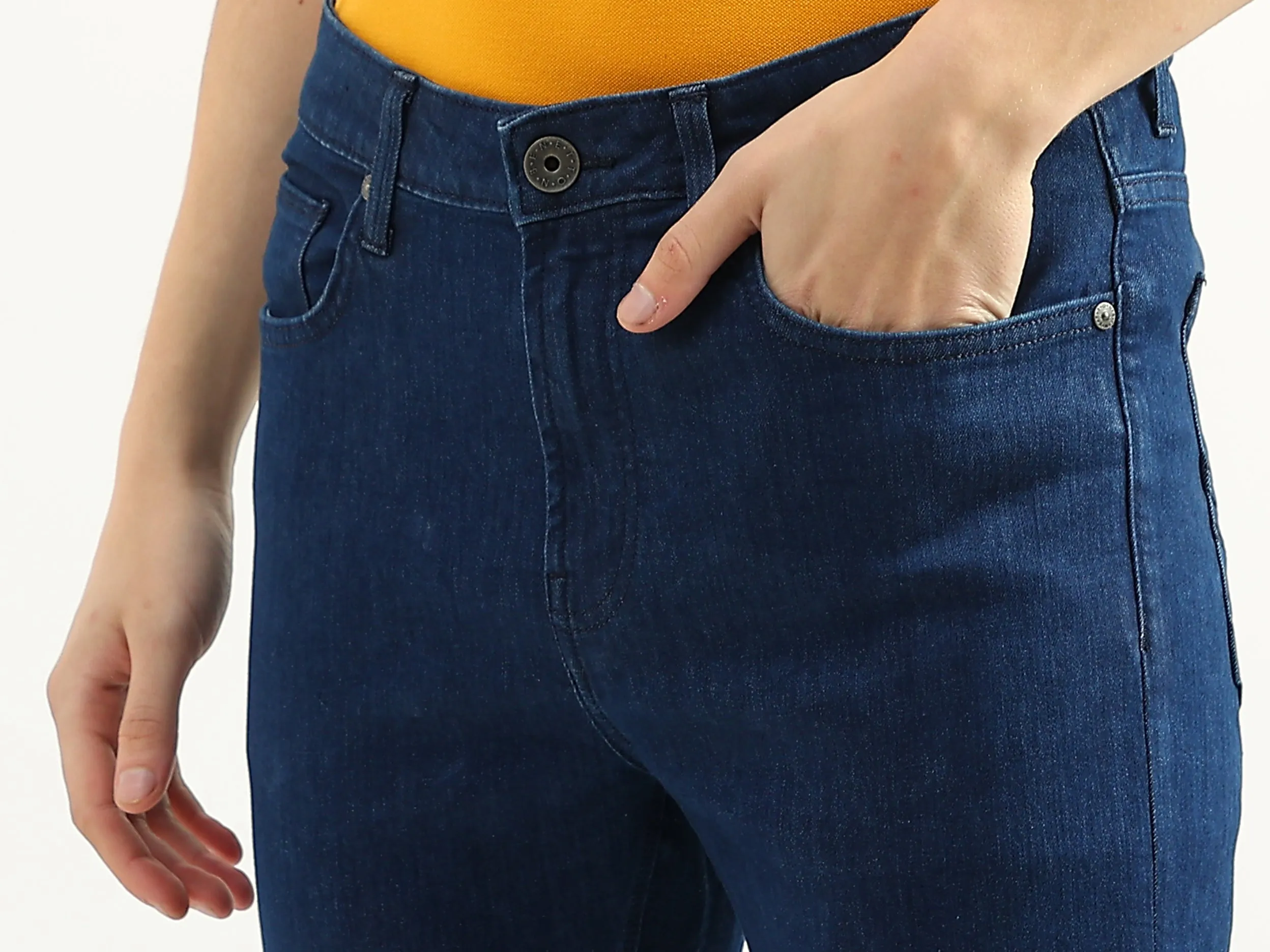 Men Solid Skinny Fit Jeans