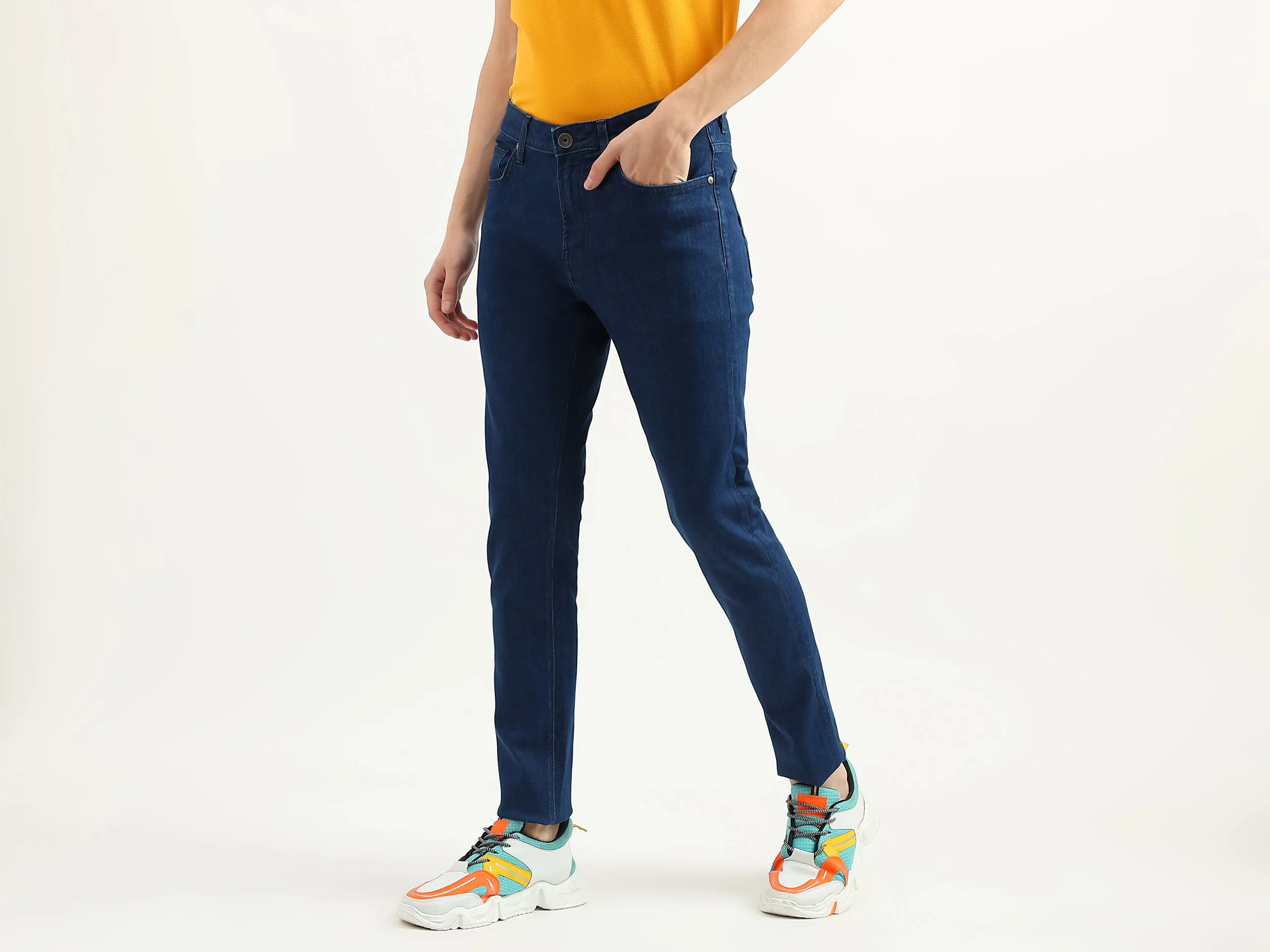 Men Solid Skinny Fit Jeans
