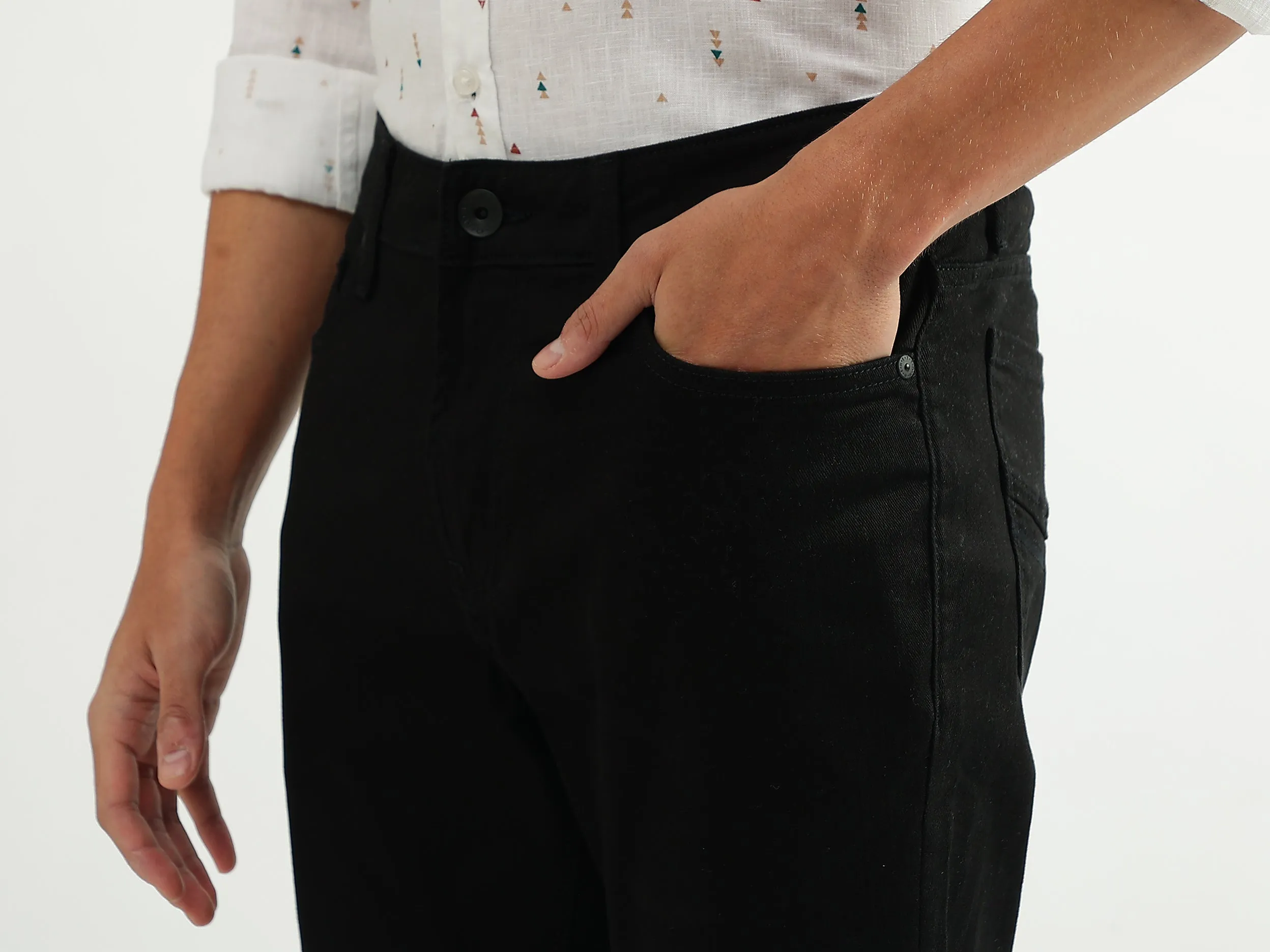 Men Solid Skinny Fit Jeans
