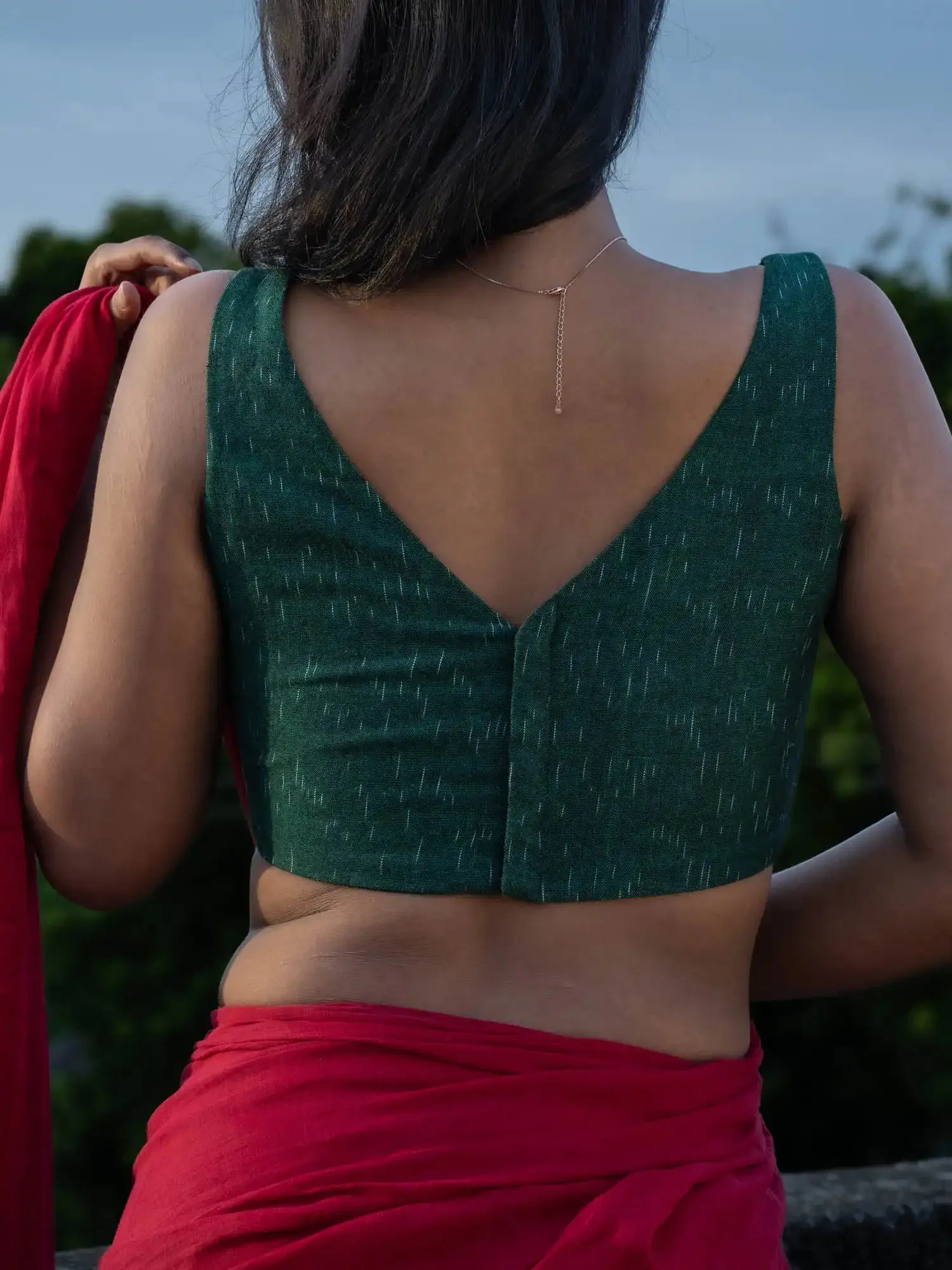 Moss Valley Sleeveless Blouse