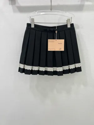 MU 25 new pleated skirt