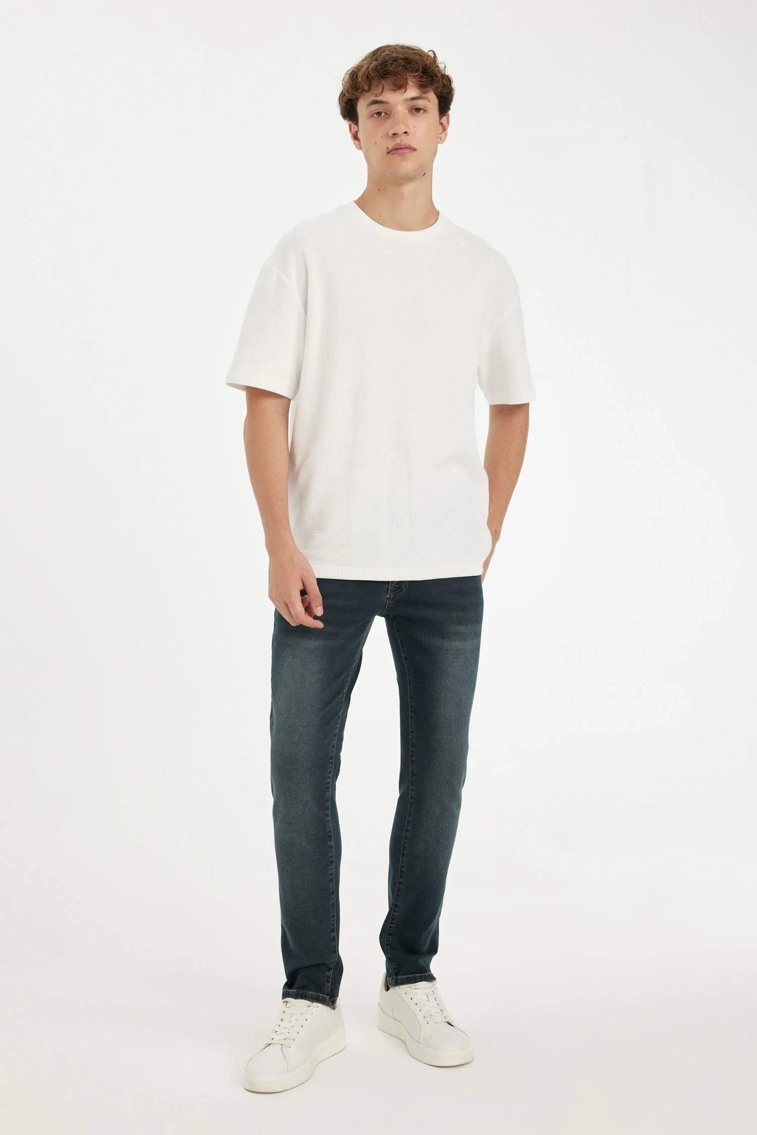 Pedro Slim Fit Normal Waist Skinny Leg Jeans