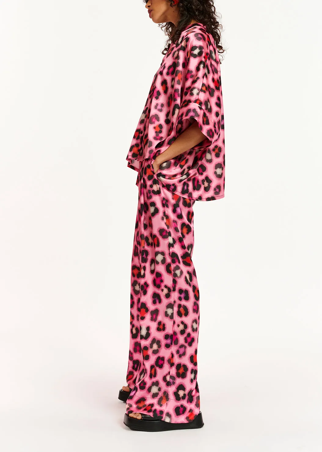 Pink oversized shirt with multicolor leopard print