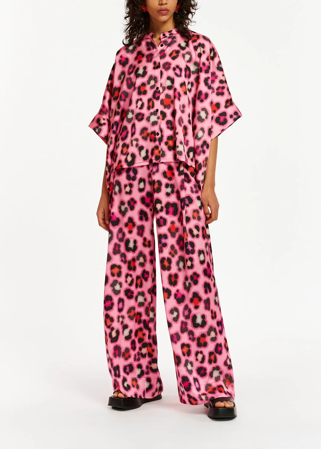 Pink oversized shirt with multicolor leopard print