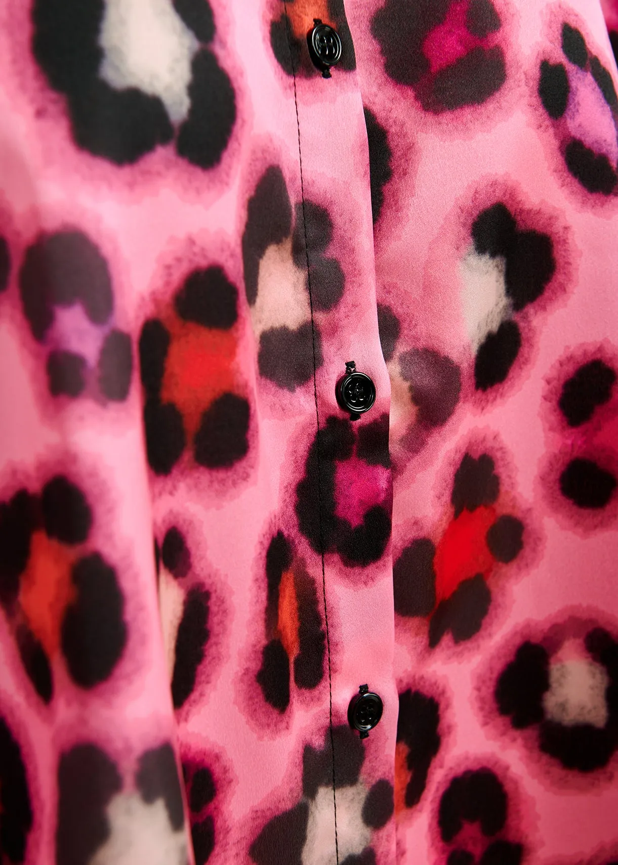 Pink oversized shirt with multicolor leopard print