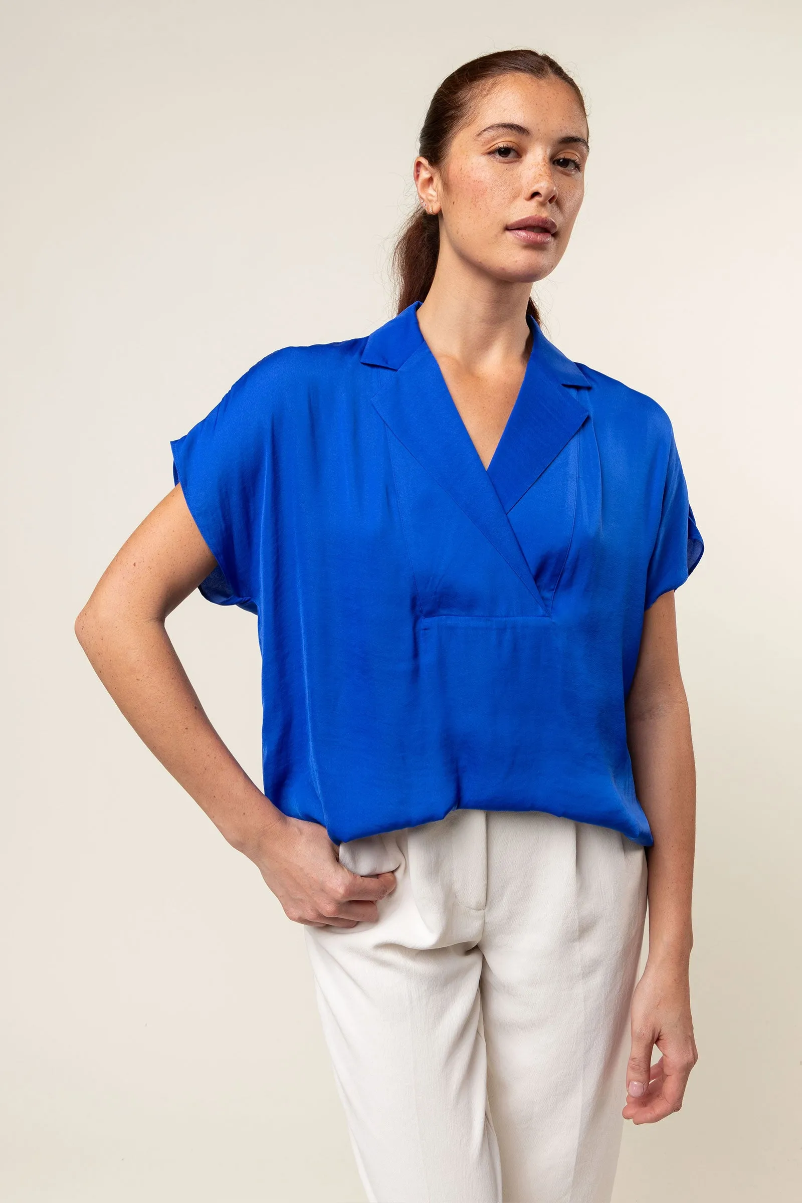 Short Sleeve Convertible Collar Blouse