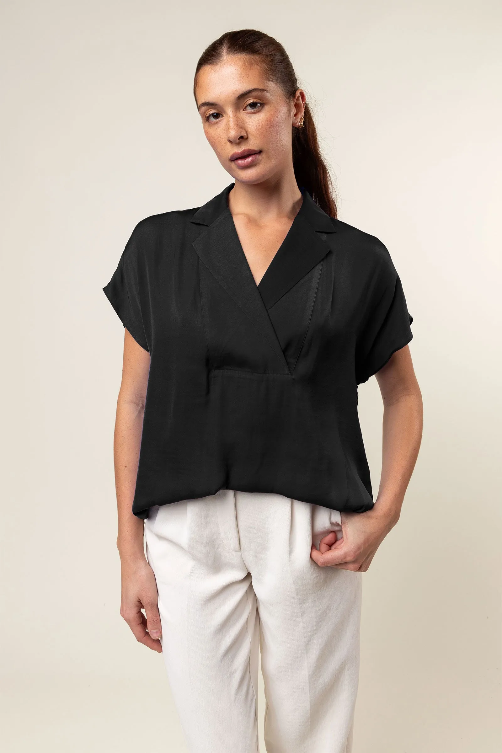 Short Sleeve Convertible Collar Blouse