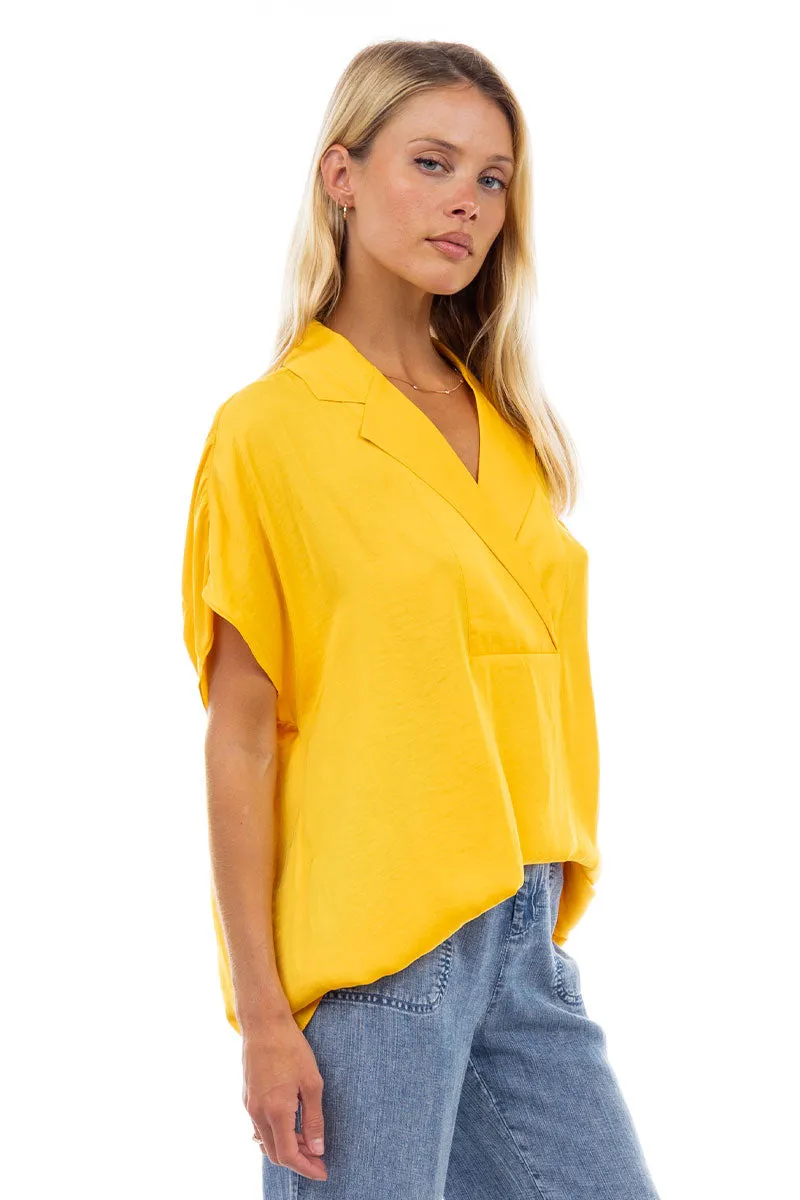 Short Sleeve Convertible Collar Blouse