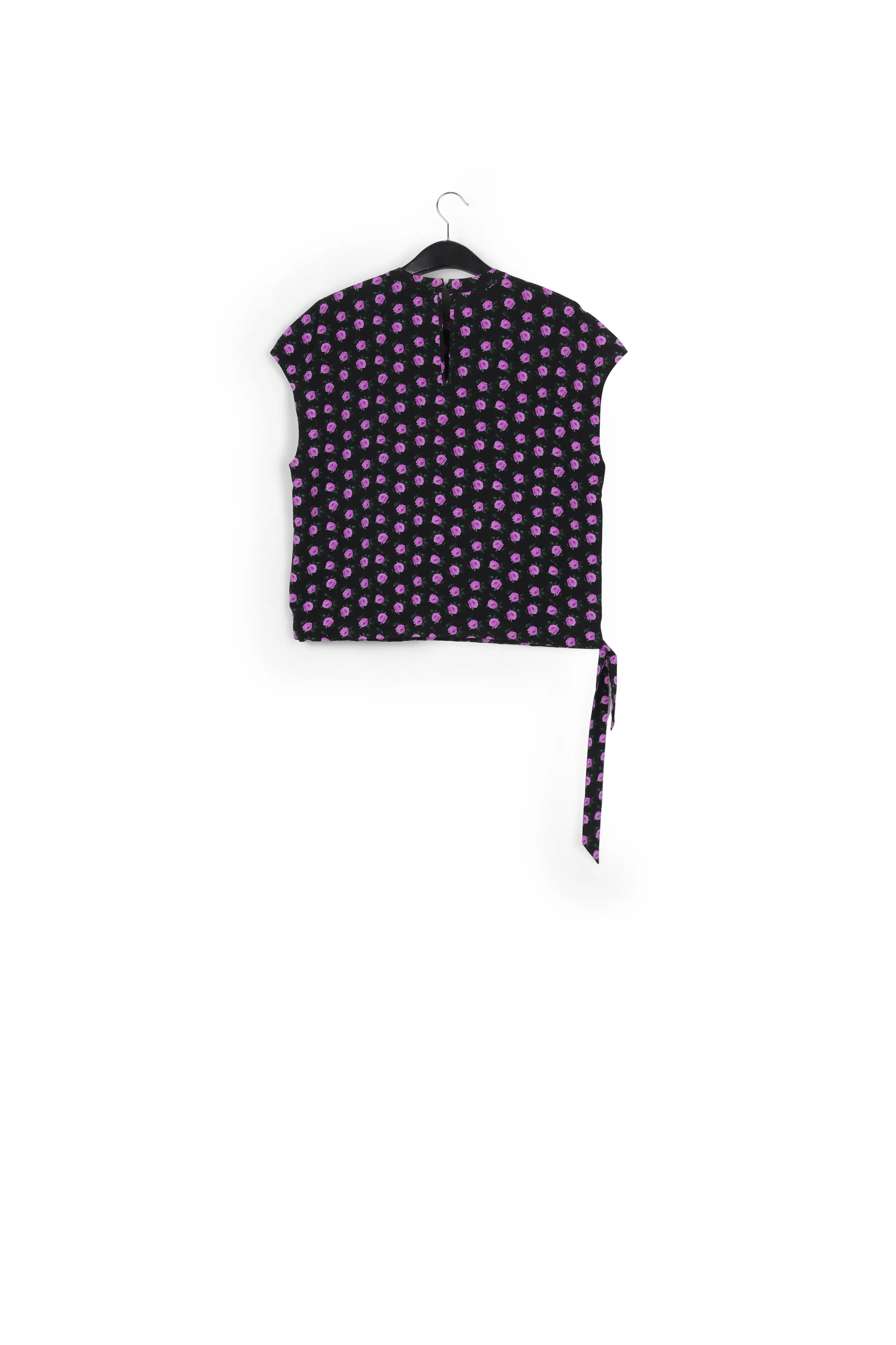 Sleeveless top