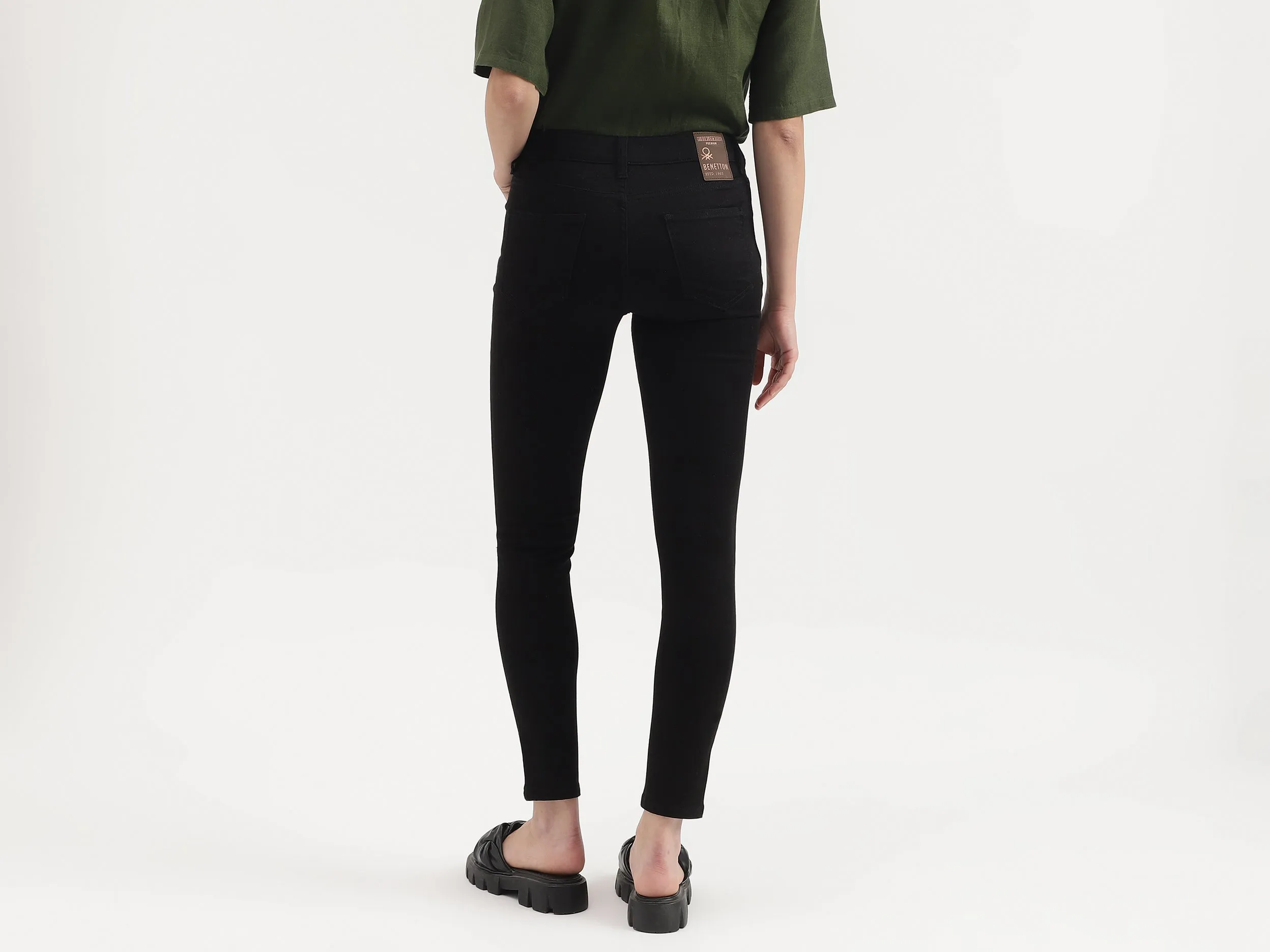 Solid Skinny Fit Jeans