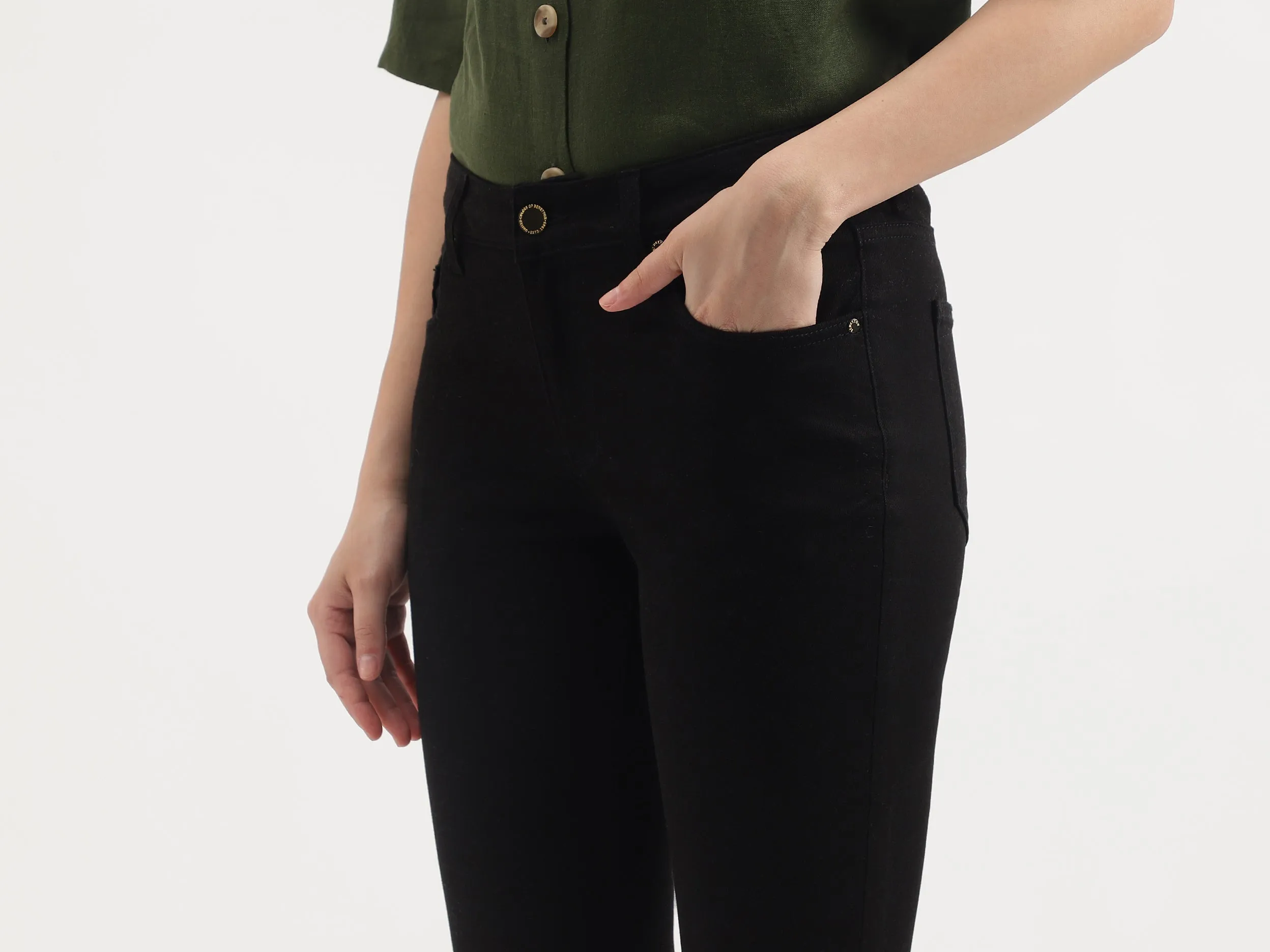 Solid Skinny Fit Jeans
