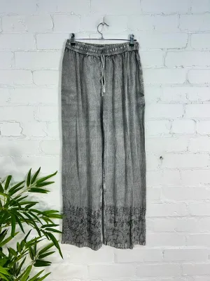 Straight Leg Elasticated Trousers