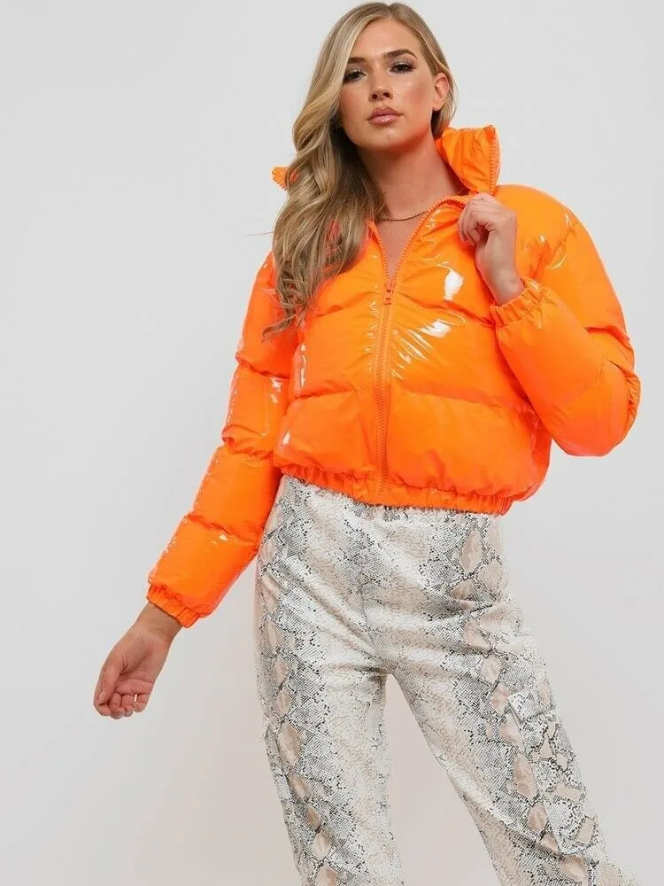Stylish bomber jacket - Sophisticated look for any occasion