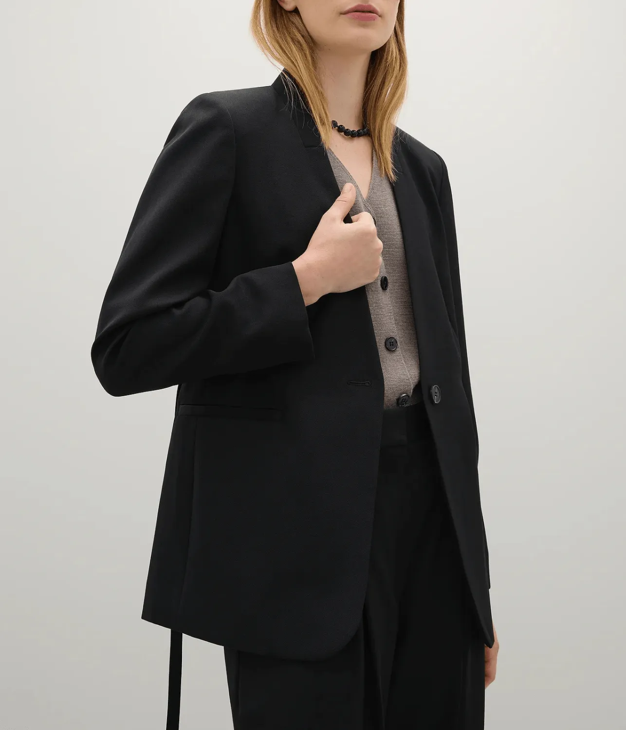 THE CLIFTON BLAZER