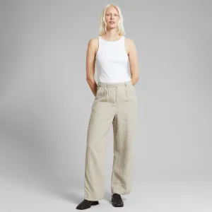 Vickeleby Linen Pleated Trousers in Ecru