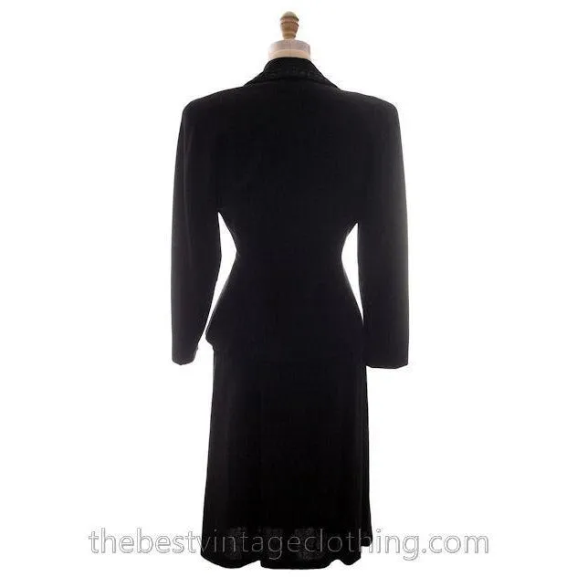 Vintage Suit Classic 1940s Ladies Black Crepe Swansdown Embellished Collar Small