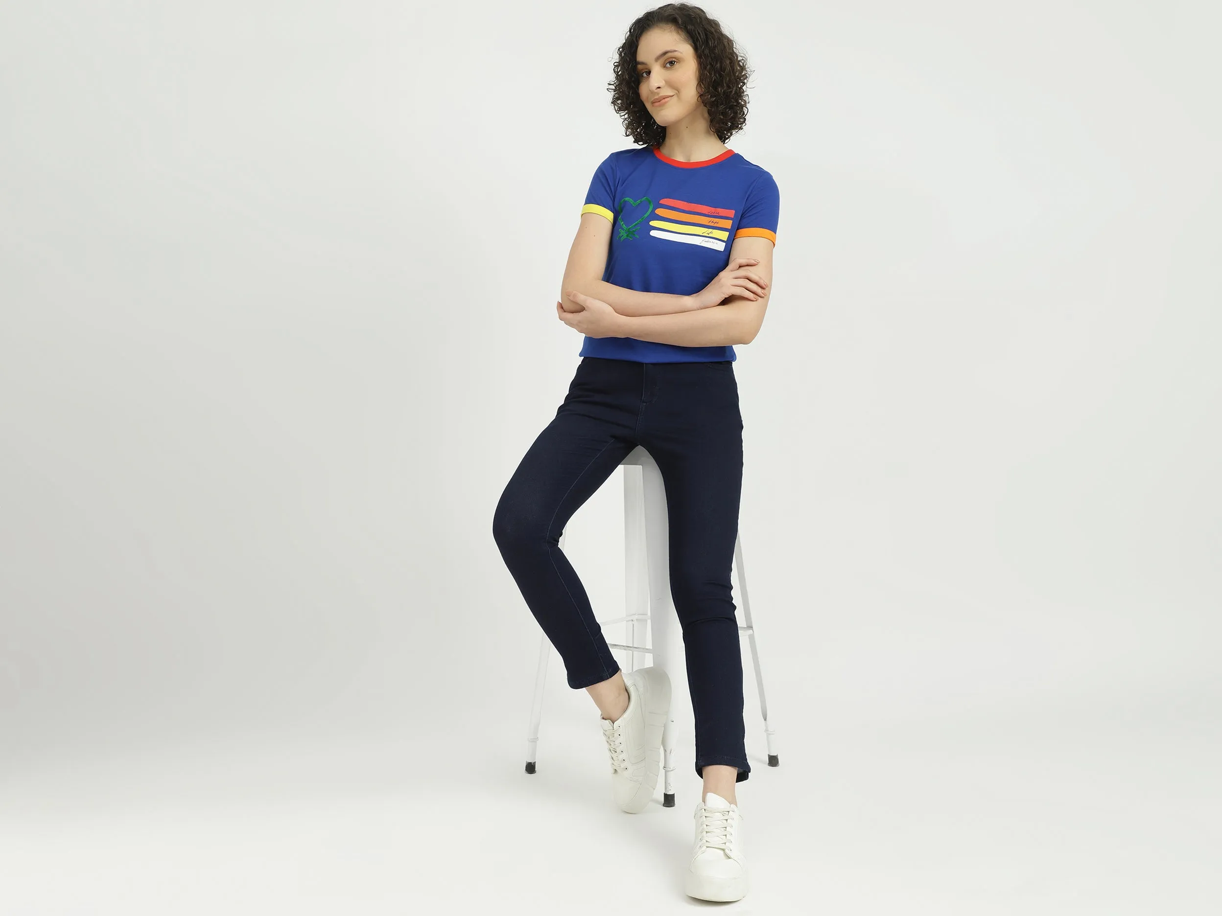 Women Solid Skinny Fit Jeans