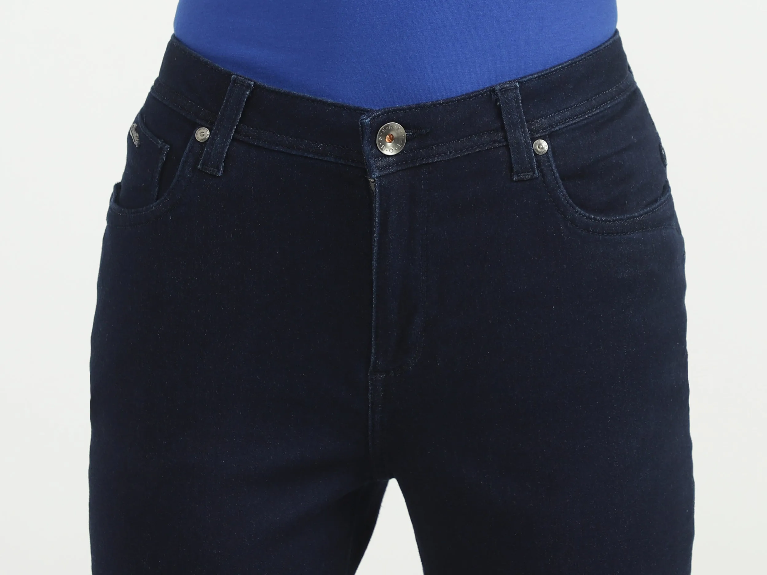 Women Solid Skinny Fit Jeans