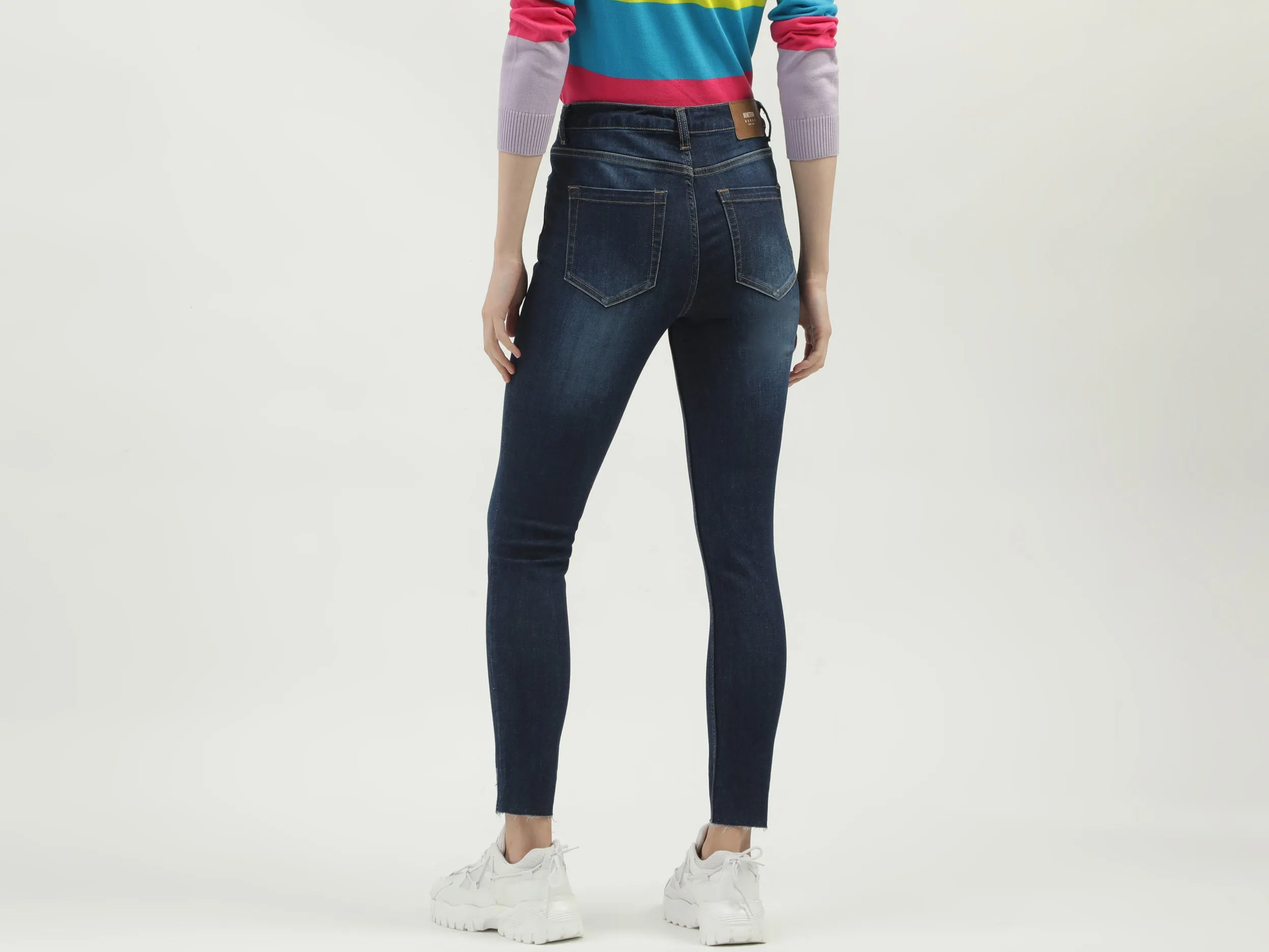 Women's Solid Skinny Fit Jeans