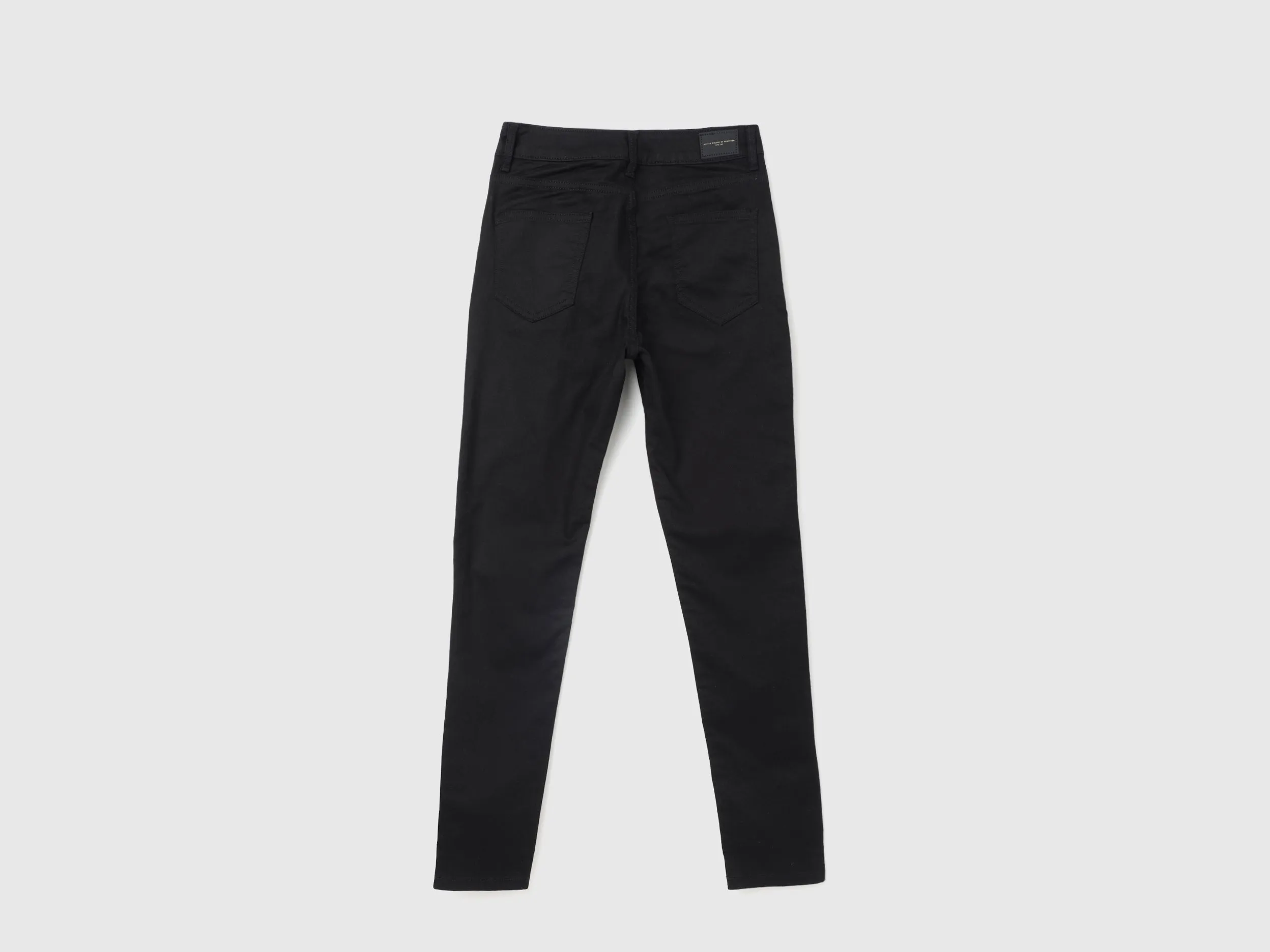 Women's Solid Skinny Fit Trousers